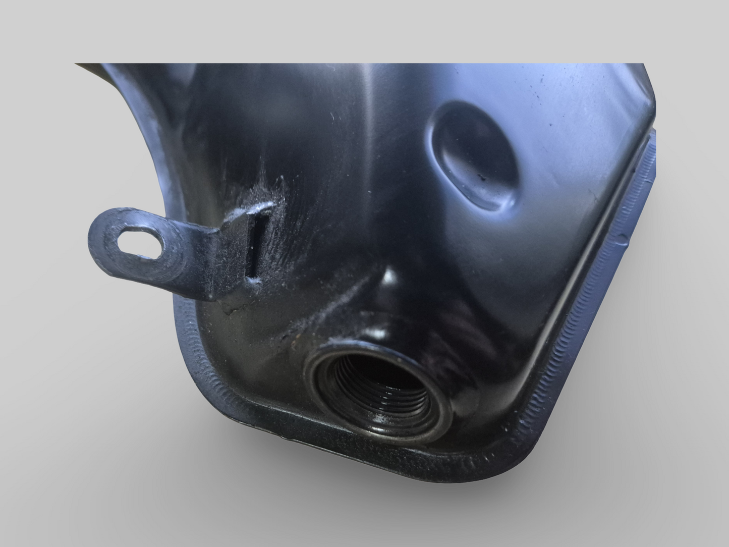 OLIETANKRESERVOIR AP8158120 Aprilia RSV1000R 2004-2010 / Tuono 1000R 2006-2010