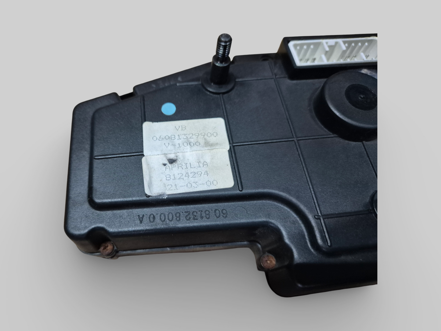 SNELHEIDSMETER DASHBOARD VOORKAP AP8124573 Aprilia RSV Mille 98-03 / Tuono 02-05