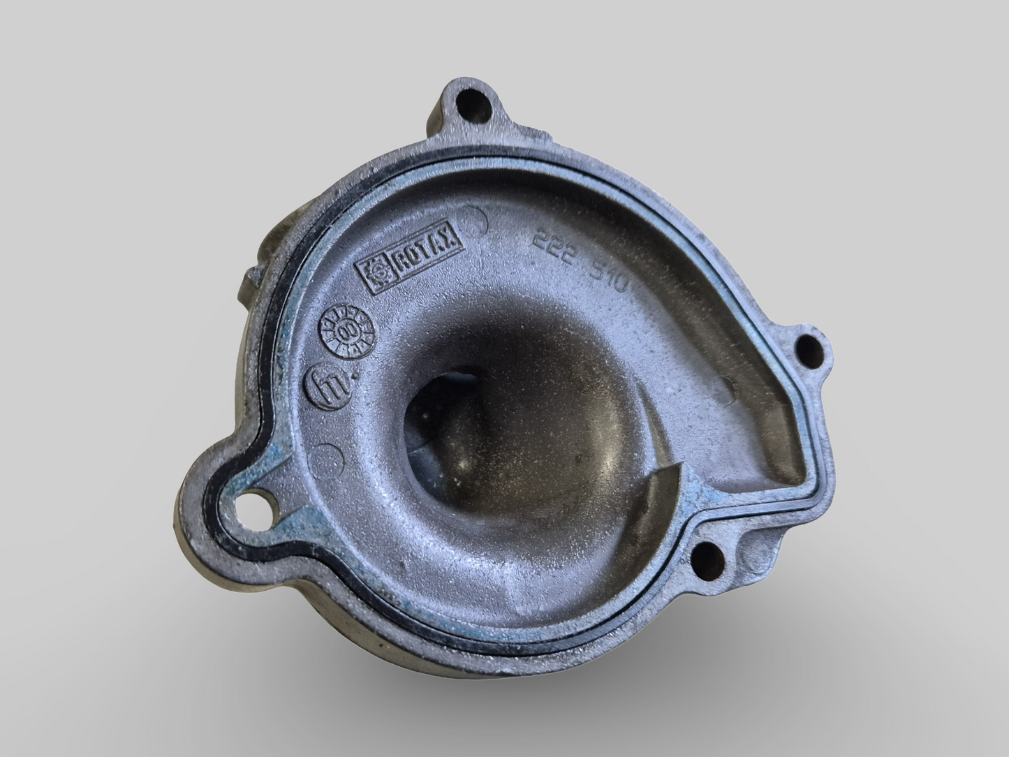 WATERPOMPBEHUIZING DEKSEL AP0222512 Aprilia RSV Mille 98-03 / Tuono 02-05 / SL1000 Falco