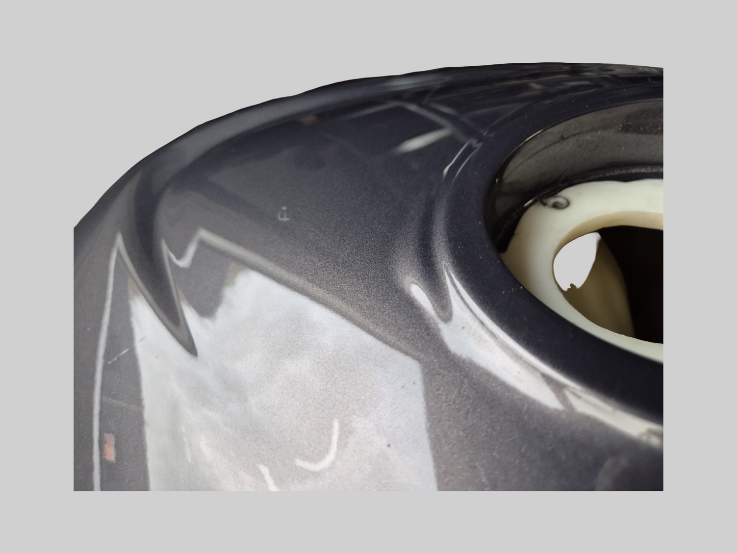 BRANDSTOFTANK STEUNSTANG Aprilia RSV Mille / Tuono / Futura / Falco