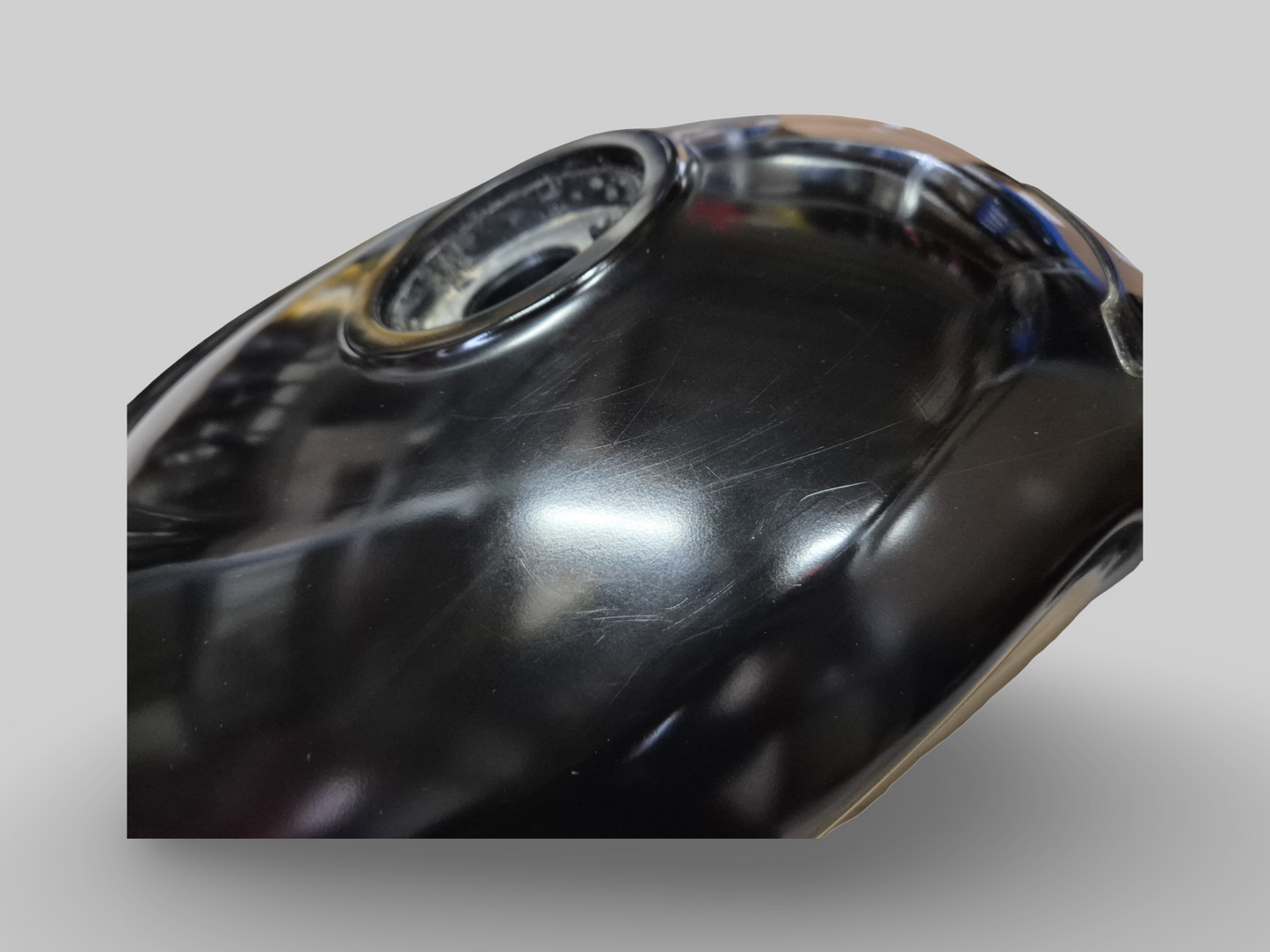 BRANDSTOFTANK STEUNSTANG Aprilia RSV Mille / Tuono / Futura / Falco