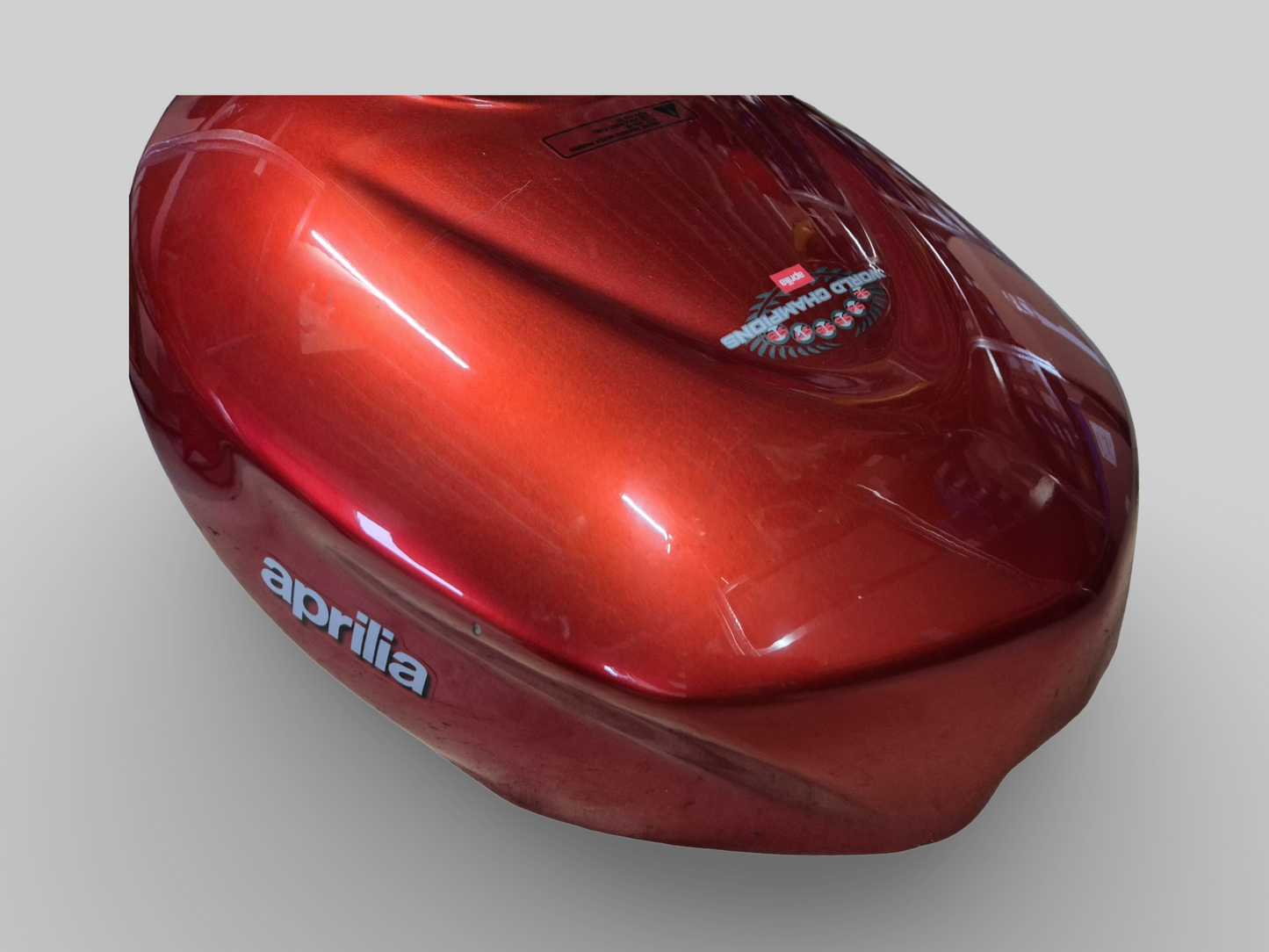 BRANDSTOFTANK STEUNSTANG Aprilia RSV Mille / Tuono / Futura / Falco