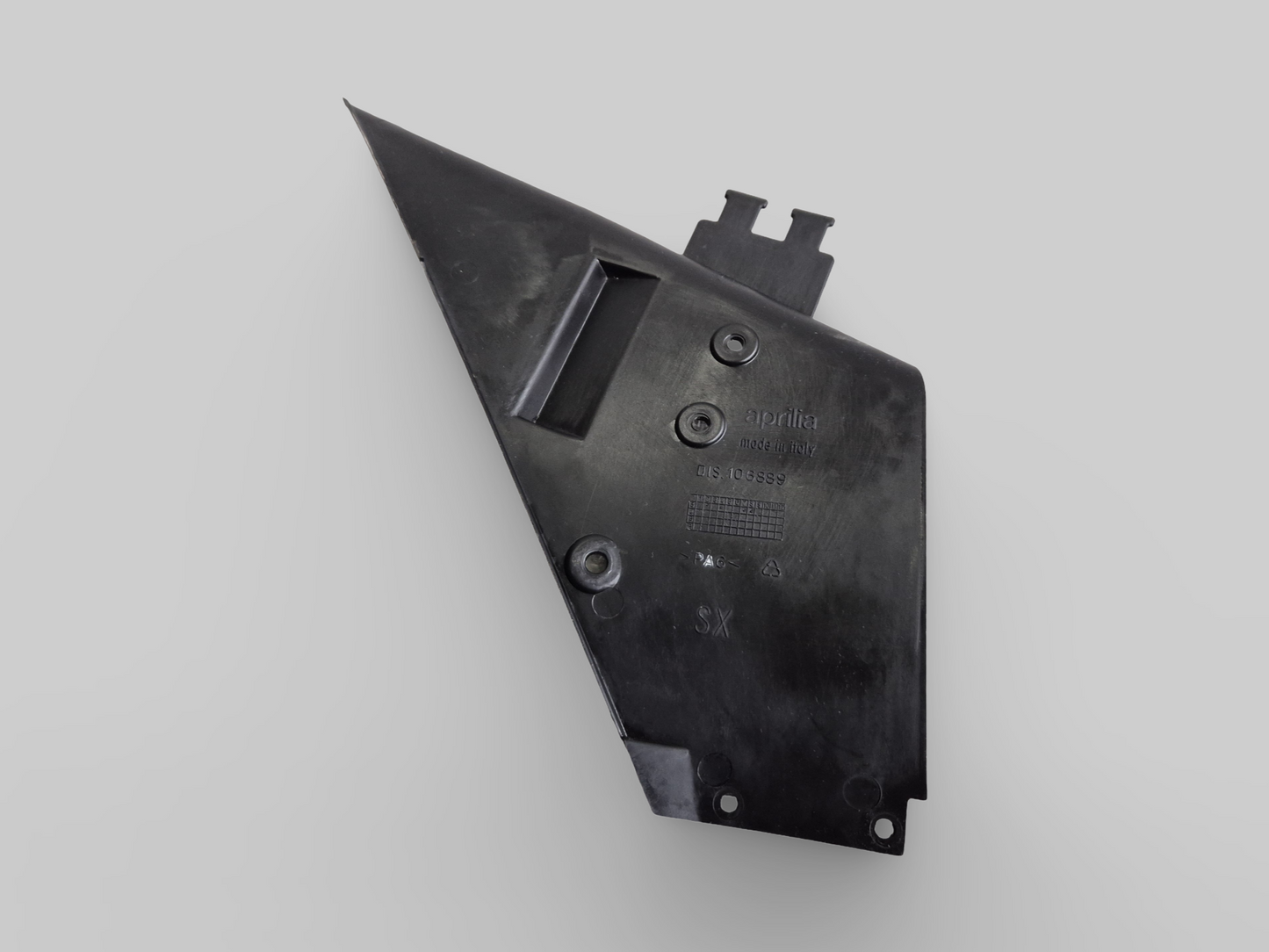 Garde-boue arrière AP8156165 Aprilia RSV1000R 04-10 / Tuono 1000R 06-10