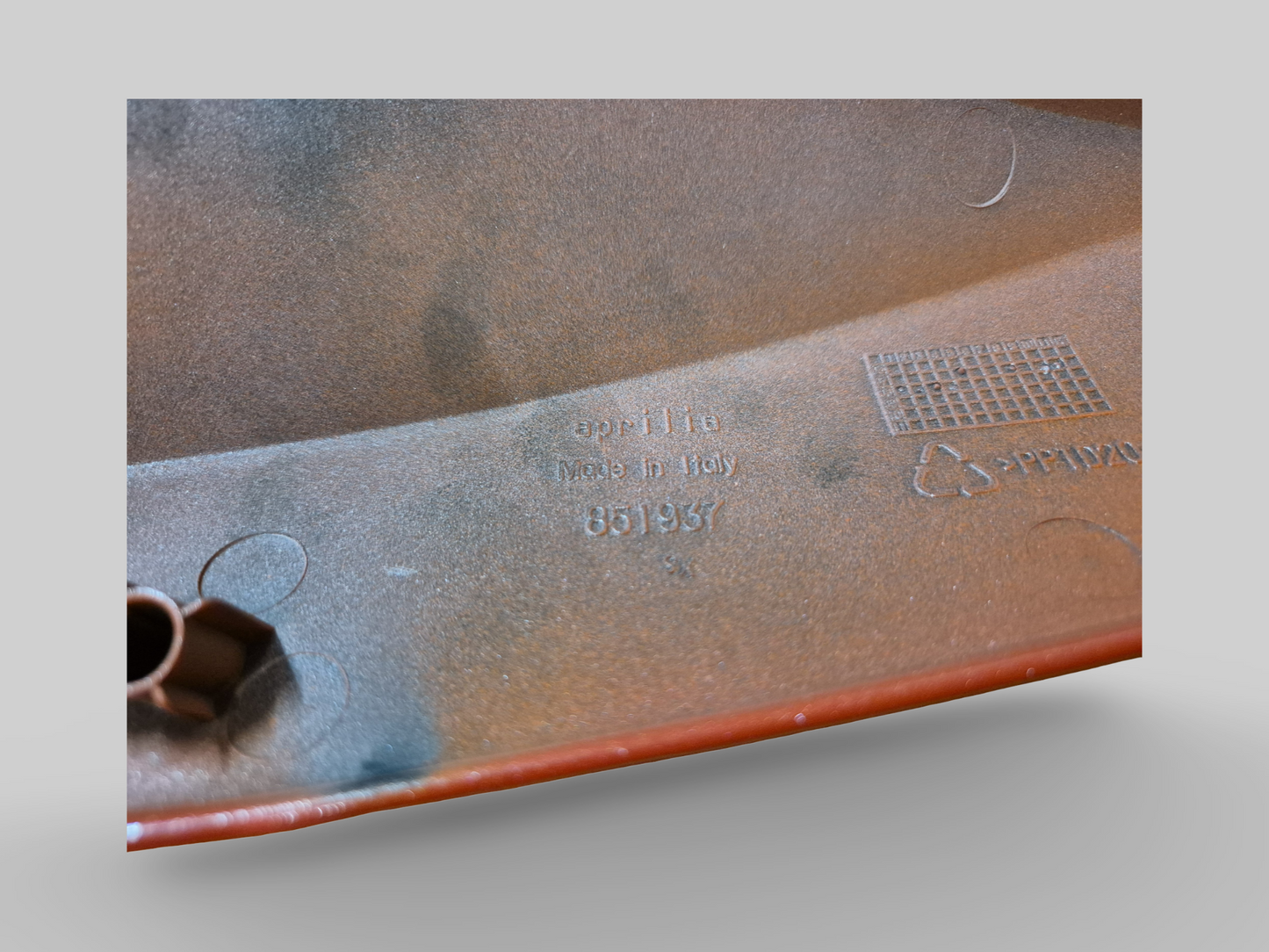 BOUTEILLE DE RÉSERVOIR DE RÉSERVOIR D'EAU DE REFROIDISSEMENT AP8138556 Aprilia RSV Mille 98-03 / Tuono 02-05