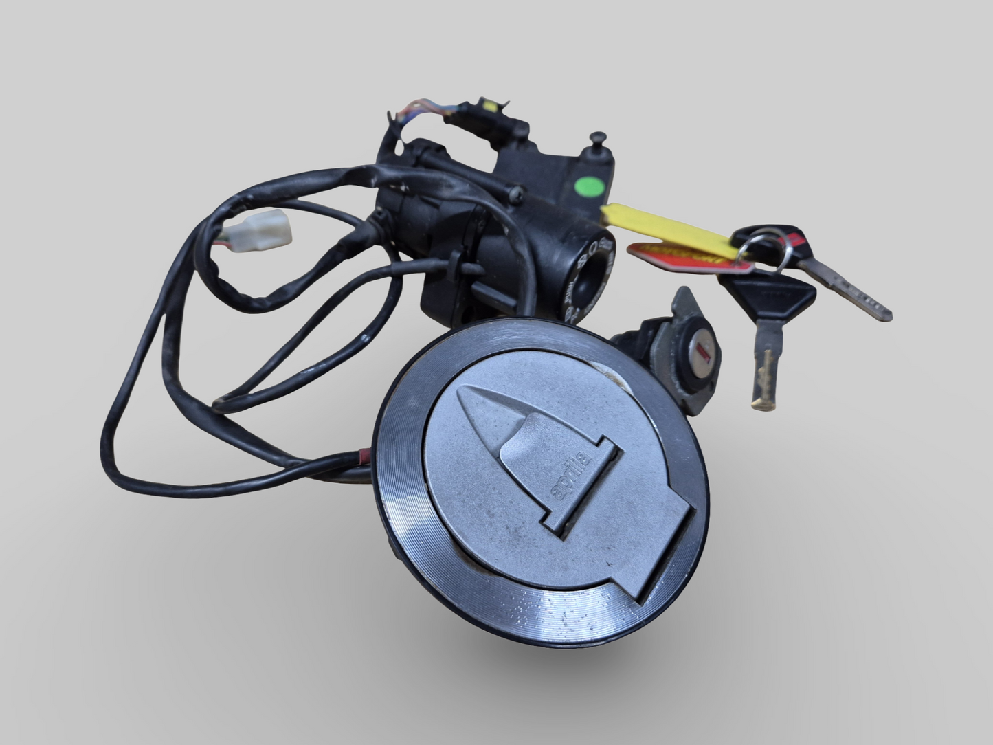 COMMUTATEUR D'EMBRAYAGE AP8124398 Aprilia RSV Mille 98-03