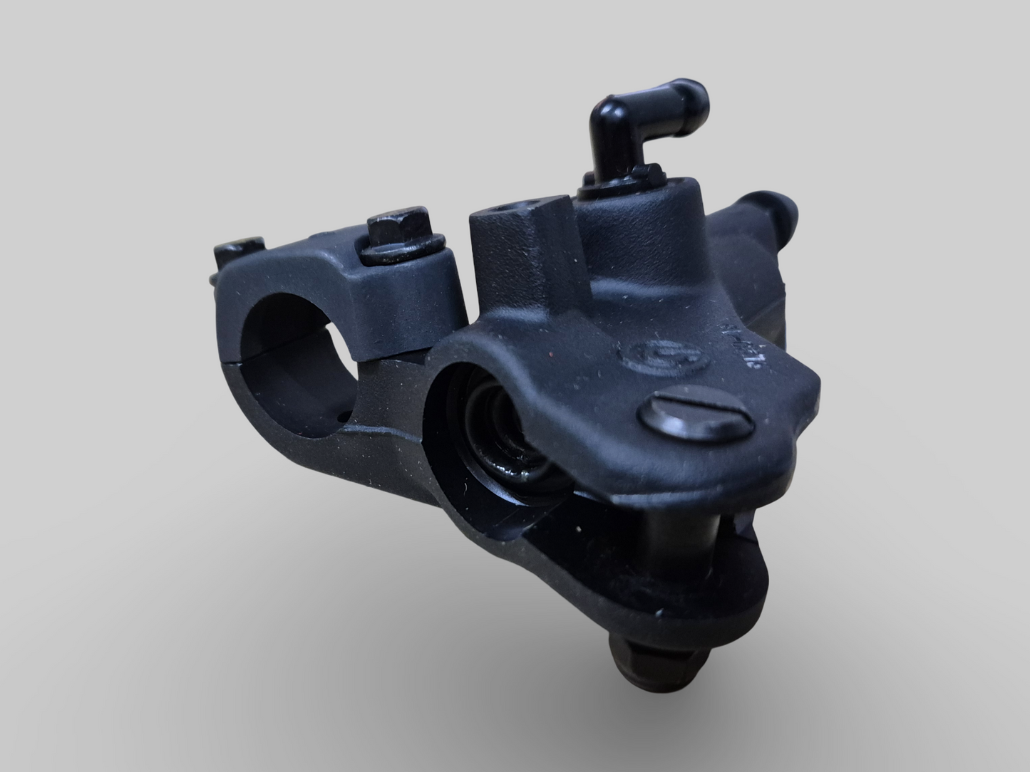 MAITRE CYLINDRE DE POMPE DE FREIN AVANT AP8113969 Aprilia RSV Mille 98-03 / Tuono 02-05