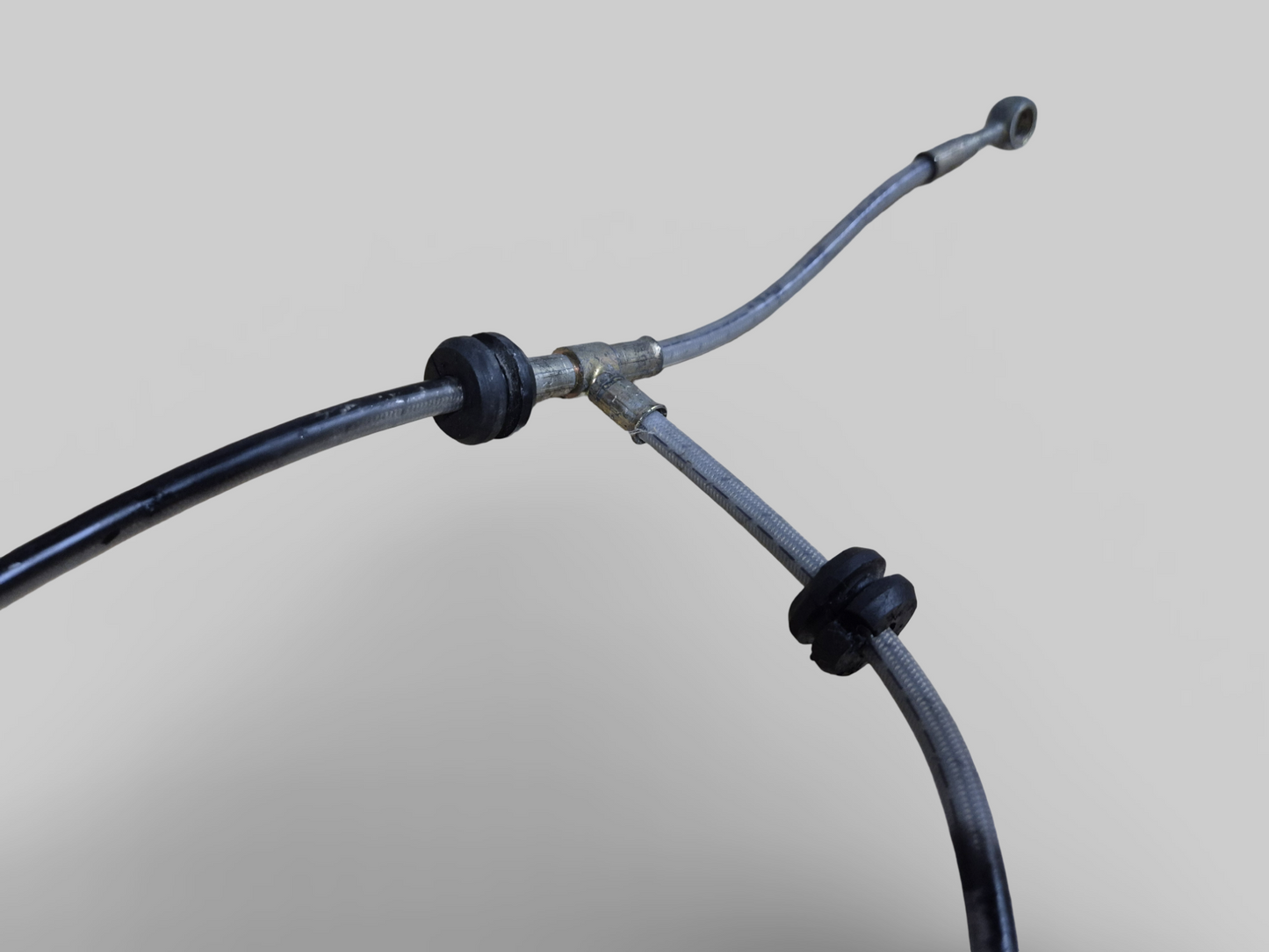 Tuyau de conduite de frein tressé en acier avant, jonction en T AP8113976 Aprilia RSV Mille 98-03