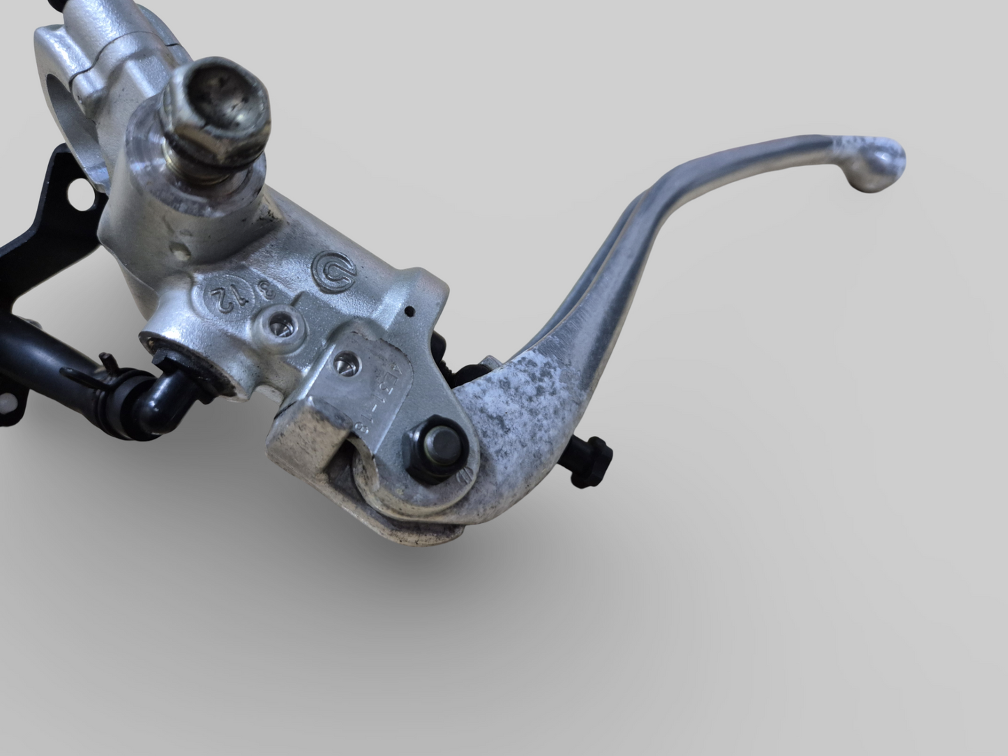 MAITRE CYLINDRE DE POMPE DE FREIN AVANT AP8113969 Aprilia RSV Mille 98-03 / Tuono 02-05