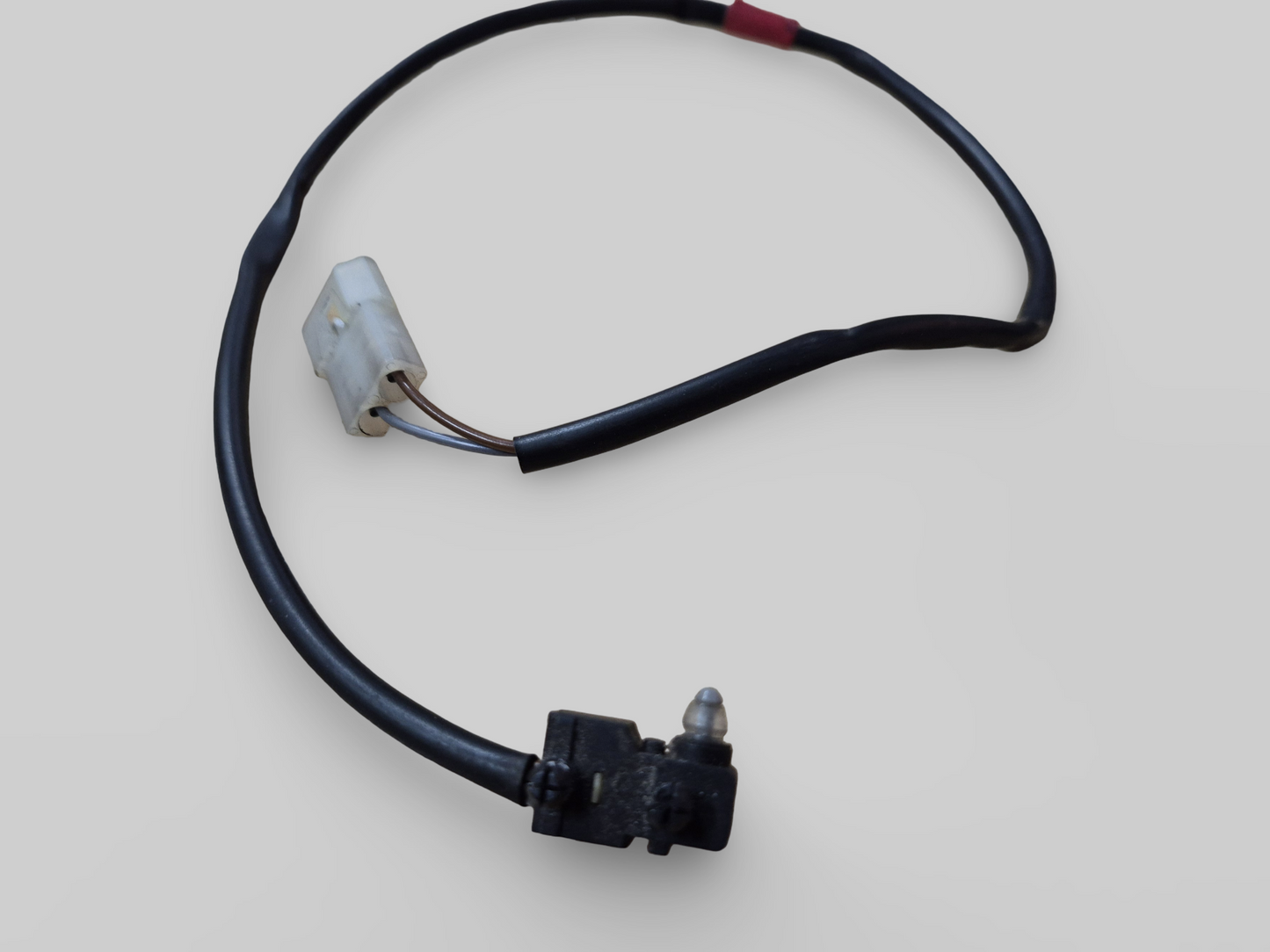 FRONT BRAKE LIGHT SWITCH AP8127432 Aprilia RSV1000R 04-09 / Tuono 1000R 06-09