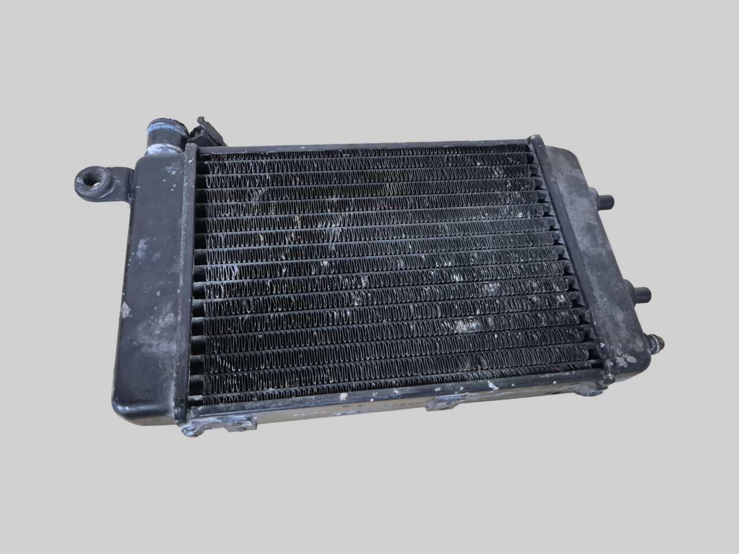 RIGHT-HAND RADIATOR BLACK AP8102952 Aprilia RSV Mille 98-03 / Tuono 02-05