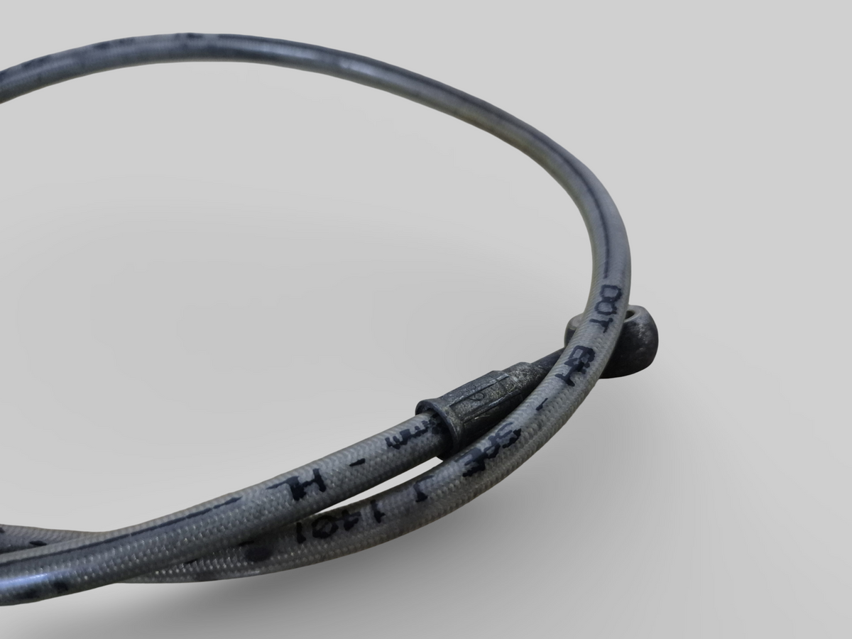 STEEL-BRAIDED LINE/HOSE 760MM Aprilia RSV Mille 98-03 / Tuono 02-05