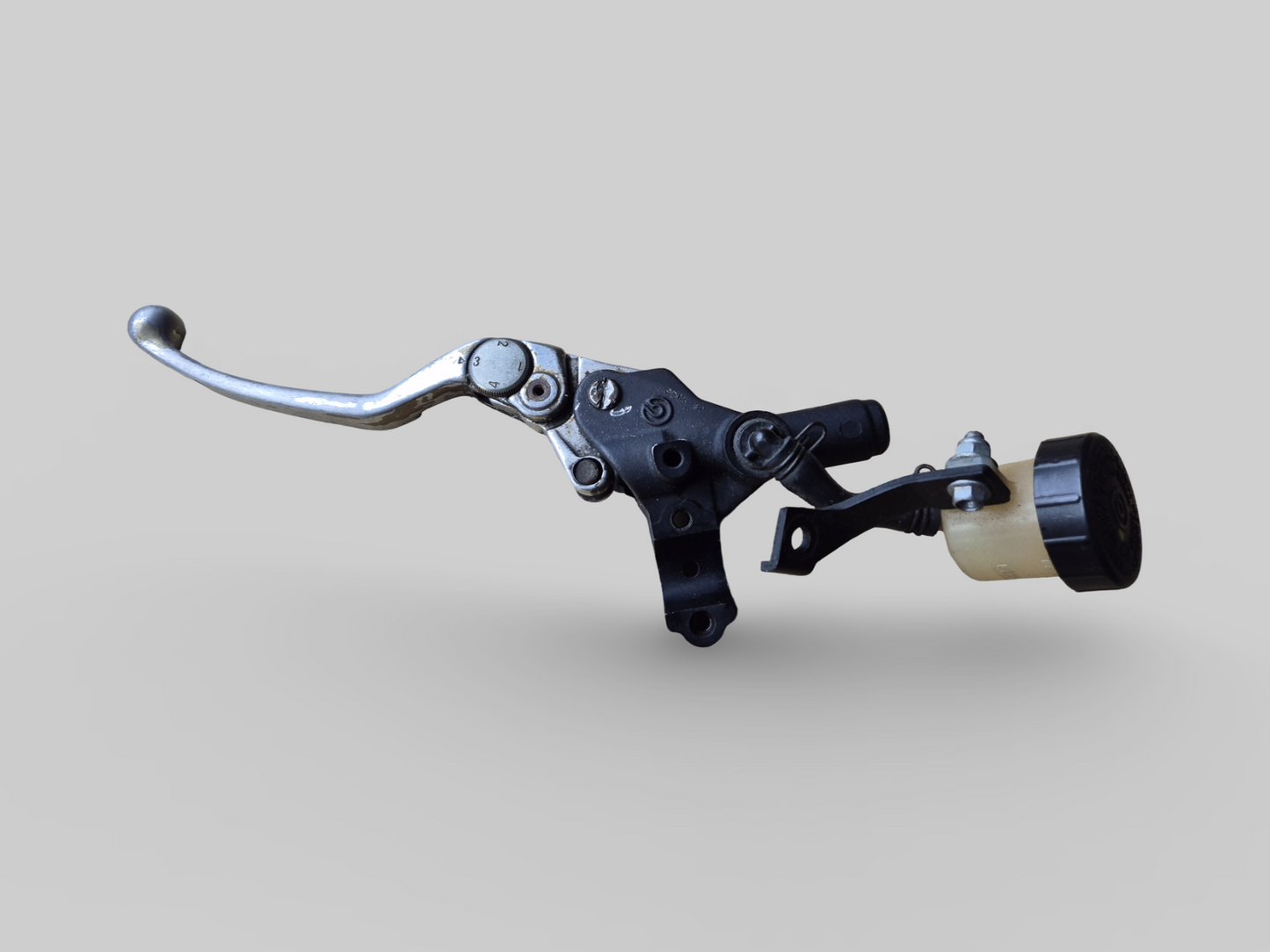 CLUTCH PUMP MASTER CYLINDER AP8106384 Aprilia RSV Mille 98-03 / Tuono 02-05