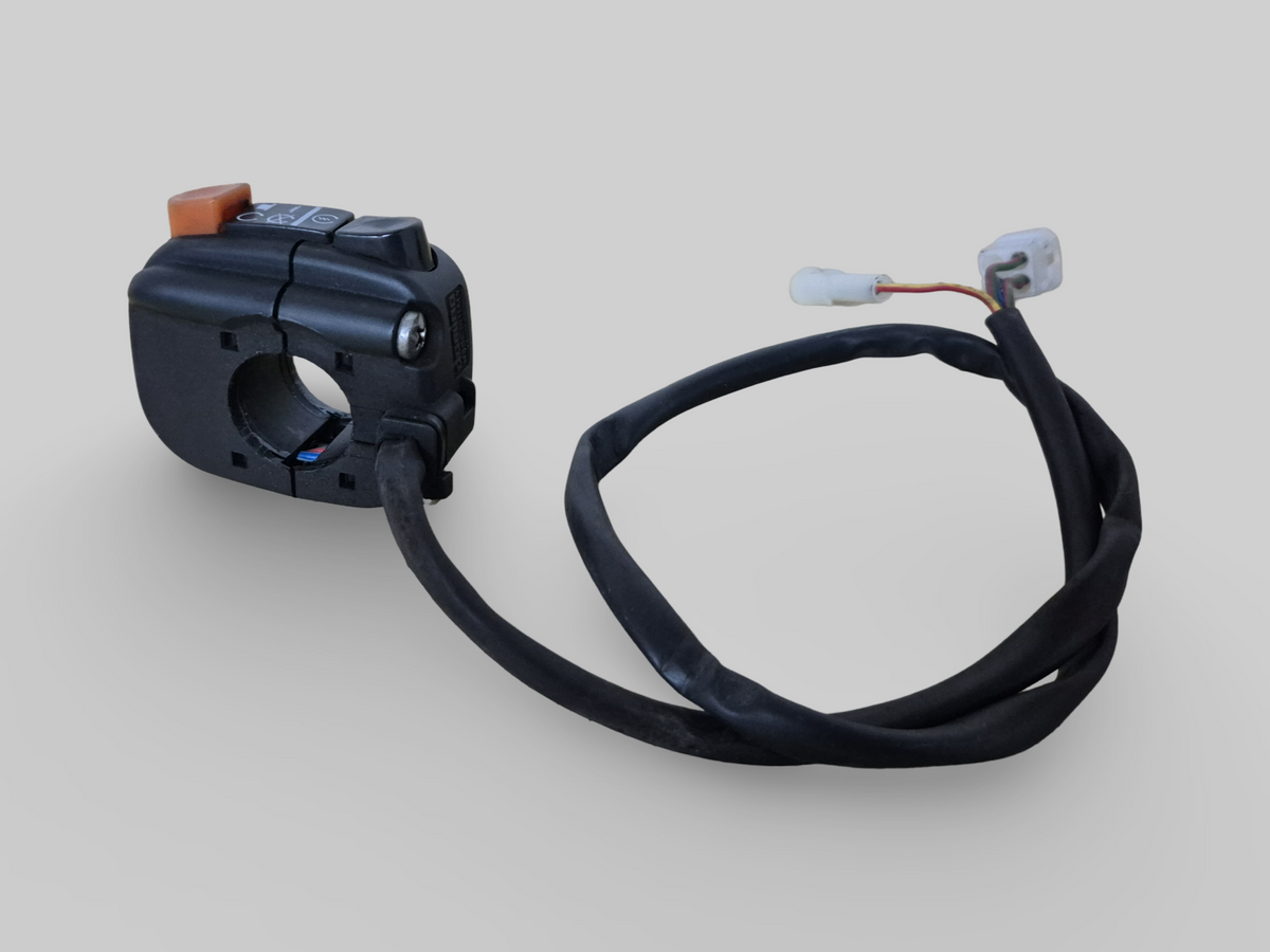 RIGHT-HAND SIDE HANDLEBAR KILLSWITCH AP8127523 Aprilia RSV Mille 01-03 / Tuono 02-05