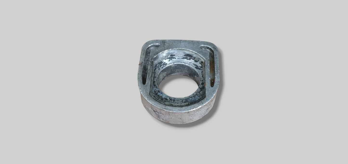 RECHTER KETTINGGELEIDEPLAAT AP8120985 Aprilia RSV Mille 98-03 / Tuono 02-05