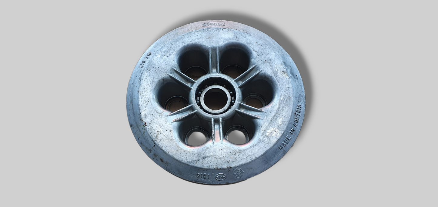 KOPPELINGSNAAF VEERHOUDER DRUKPLAAT AP0259517 Aprilia RSV Mille 98-03 / Tuono 02-05