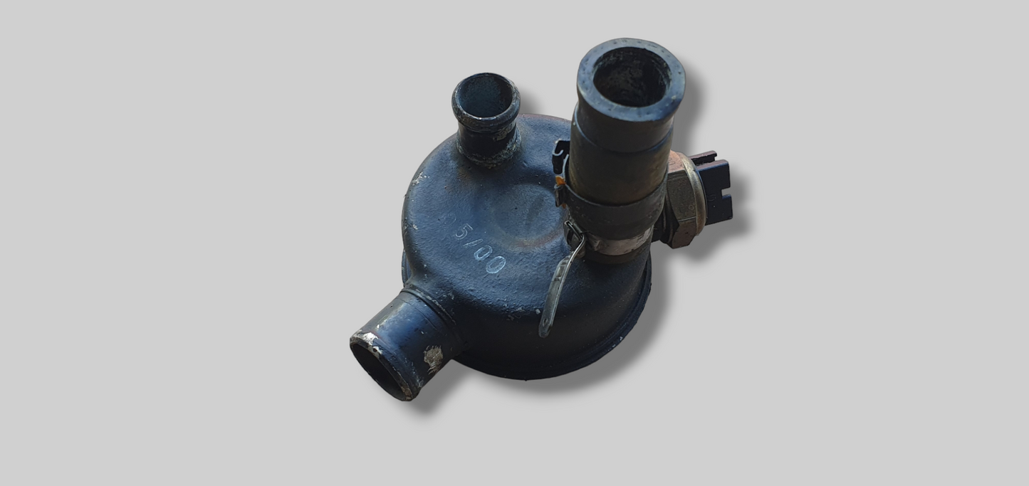 DRIEWEG SPRUITSTUKRADIATOR AP8102677 Aprilia RSV Mille 98-03 / Tuono 02-05