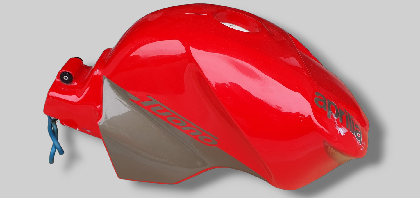BRANDSTOFTANK WARM ROOD TUONO AP8168218 Aprilia RSV Mille 01-03 / Tuono 02-05