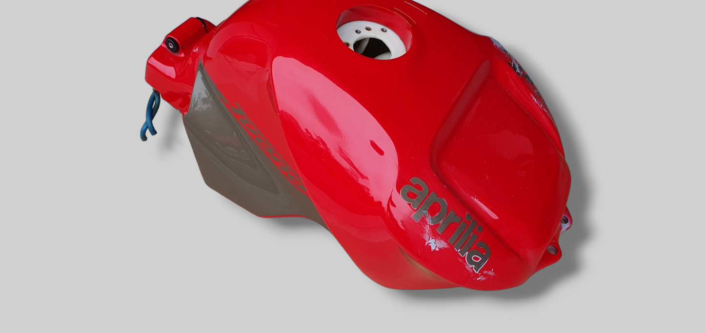 BRANDSTOFTANK WARM ROOD TUONO AP8168218 Aprilia RSV Mille 01-03 / Tuono 02-05