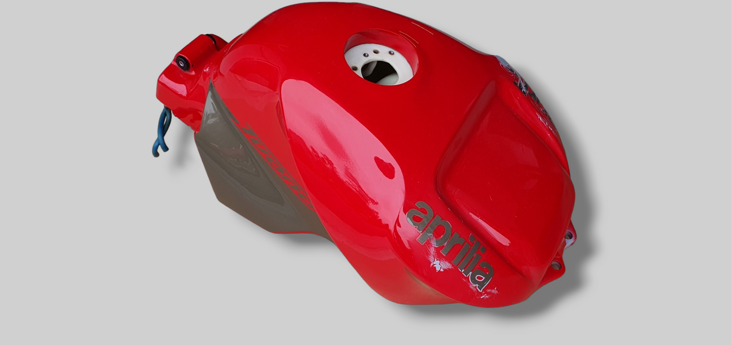 BRANDSTOFTANK WARM ROOD TUONO AP8168218 Aprilia RSV Mille 01-03 / Tuono 02-05
