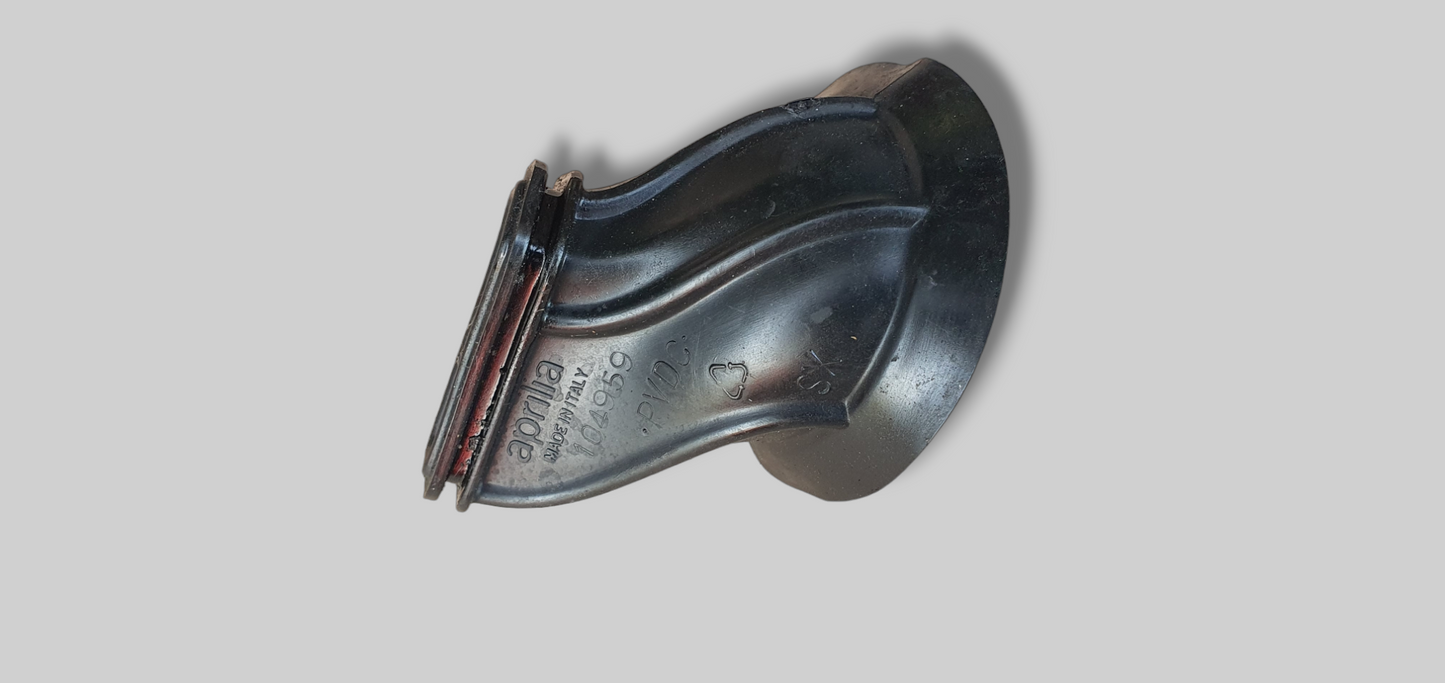 INLAATSLANG LUCHTBOX LINKS AP8144382 Aprilia RSV Mille 01-03 / Tuono 02-05