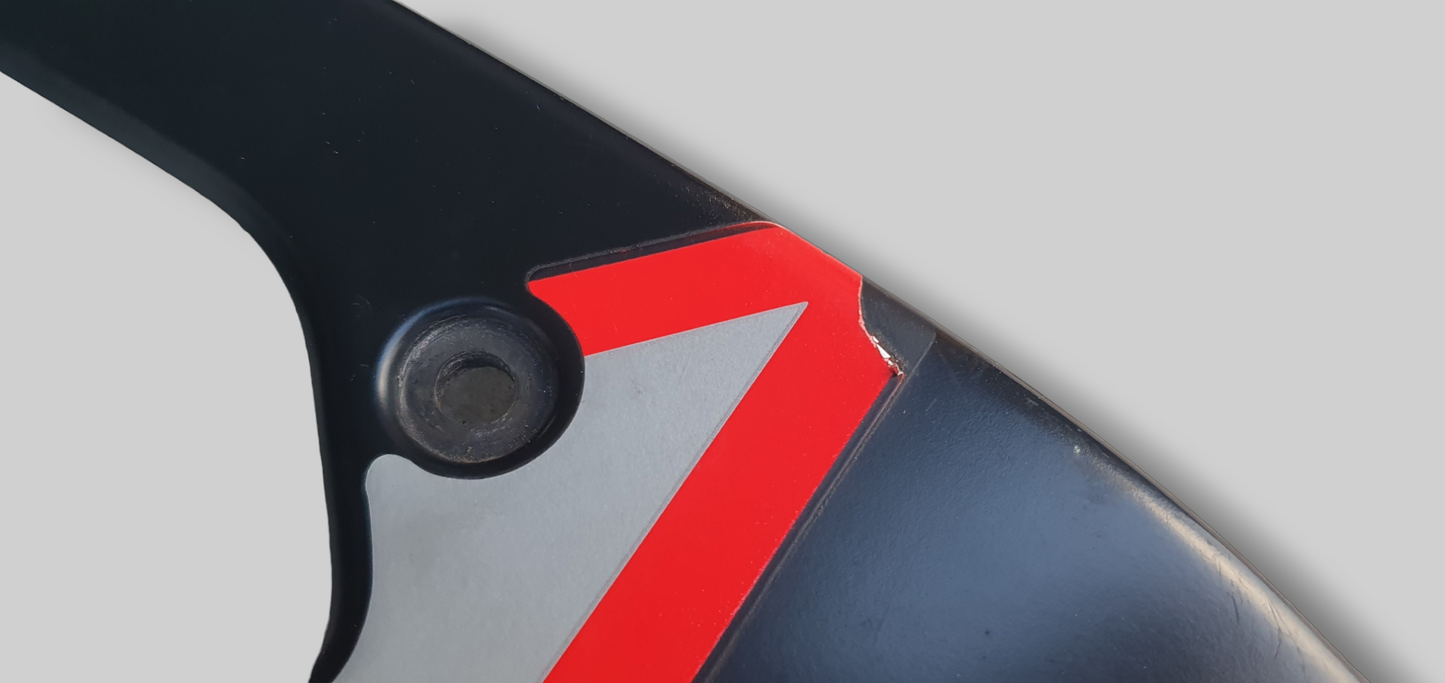 DIABLO ZWART BOVENKUIP LINKERZIJDE AP8149276 Aprilia RSV Mille 01-03