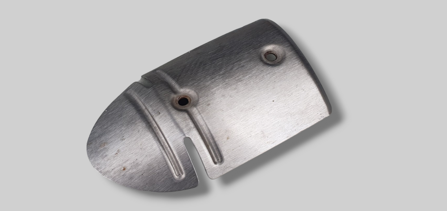 RIGHT-HAND HEAT SHIELD SILENCER PROTECTION AP8127773 Aprilia RSV1000R 04-10 / Tuono 1000R 06-10
