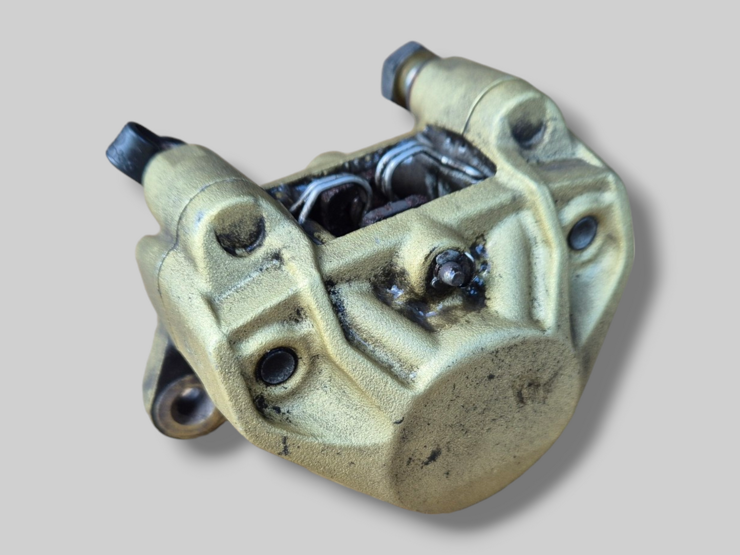 ACHTERREMKLAUW GOUD BREMBO AP8113897 Aprilia RSV Mille 98-03 / Tuono 02-05