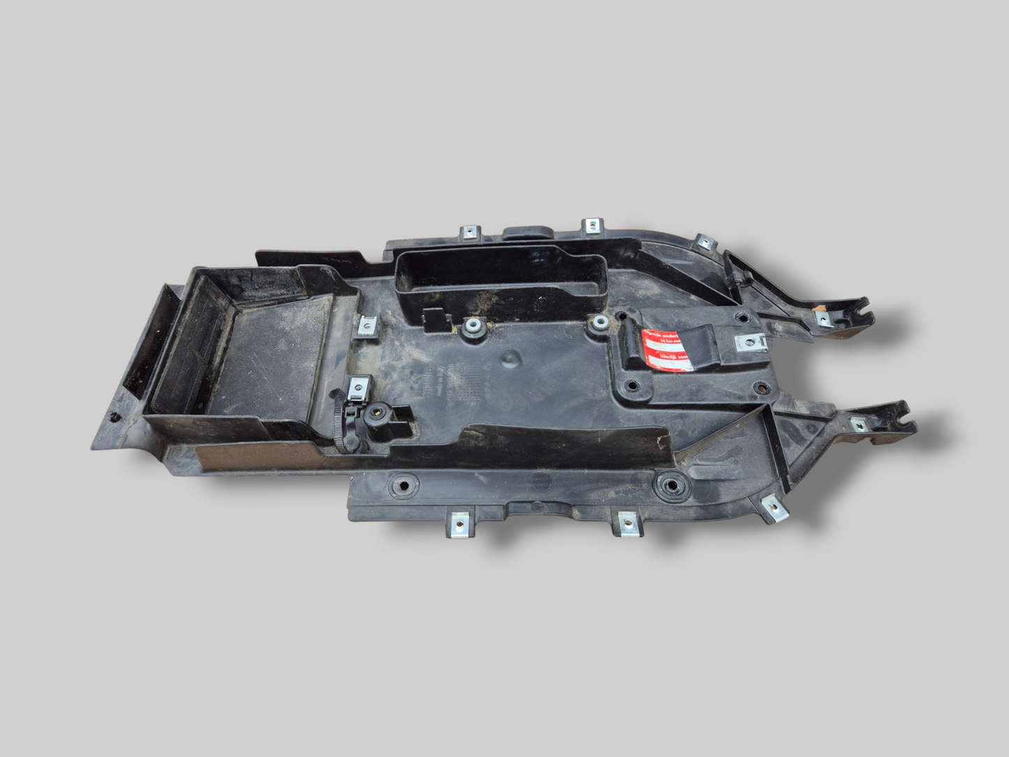 ZADELSTEUN ACHTER SUBFRAME AP8146500 Aprilia RSV1000R 04-10 / Tuono 1000R 06-10