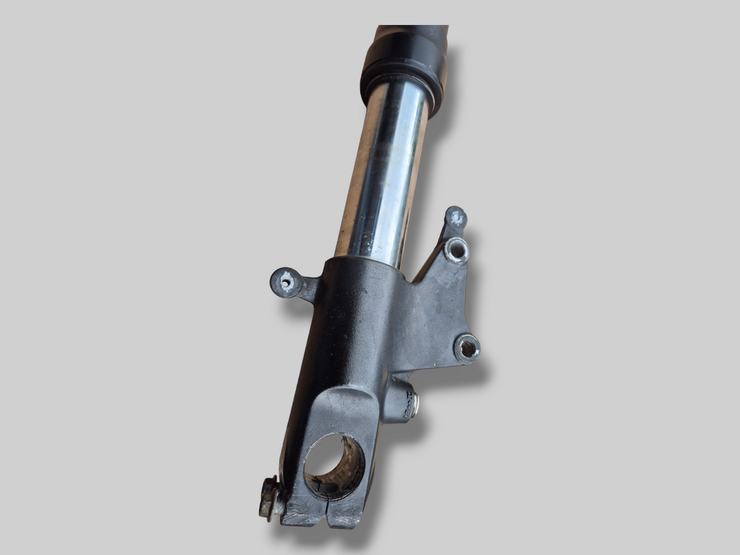 LINKER ZIJVORKPOOT AP8123971 Aprilia RSV Mille 01-03 / Tuono 02-05