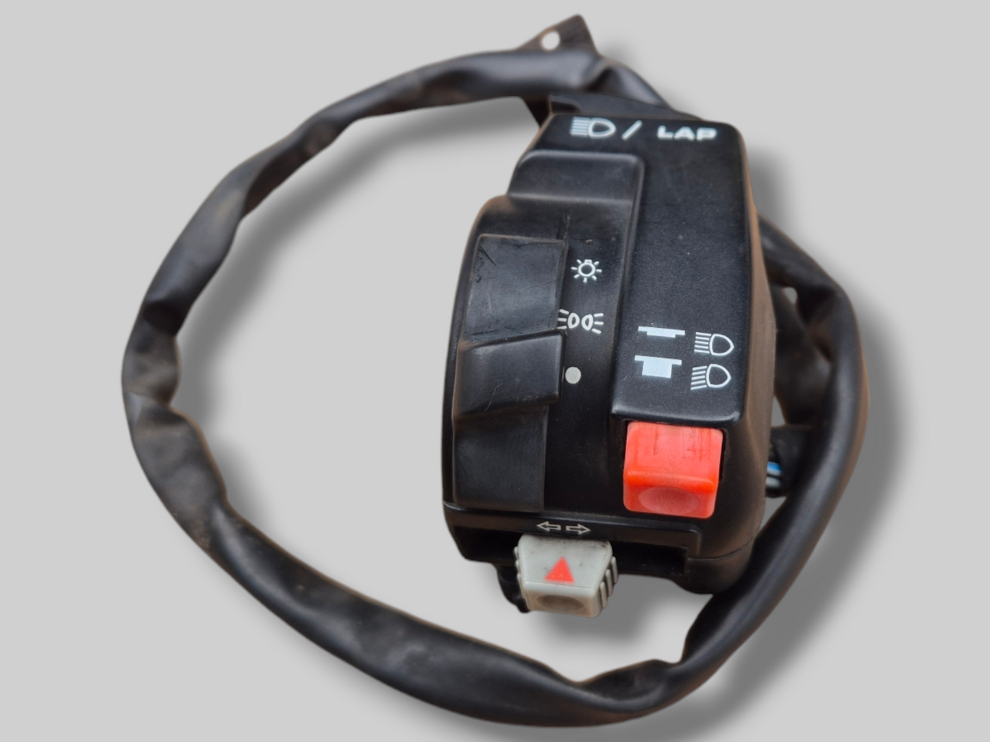 LINKERZIJDE STUURLICHTSCHAKELAAR AP8124261 Aprilia RSV Mille 1998-2000