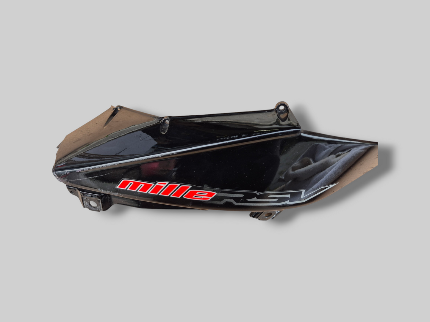 RECHTERKANT BUITENLUCHTINLAATKANAAL NEP CARBON GEDIPPT AP8139416 Aprilia RSV Mille 1998-2003