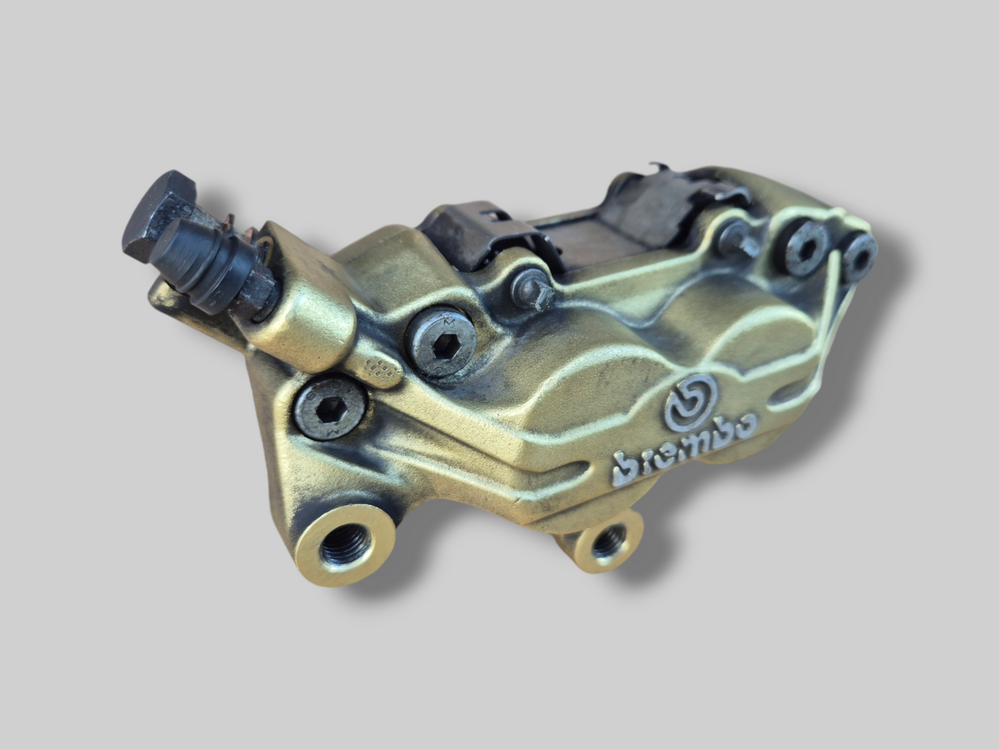 REMKLAUW LINKSVOOR BREMBO P4 GOUD AP8113971 Aprilia RSV Mille 98-03 / Tuono 02-05