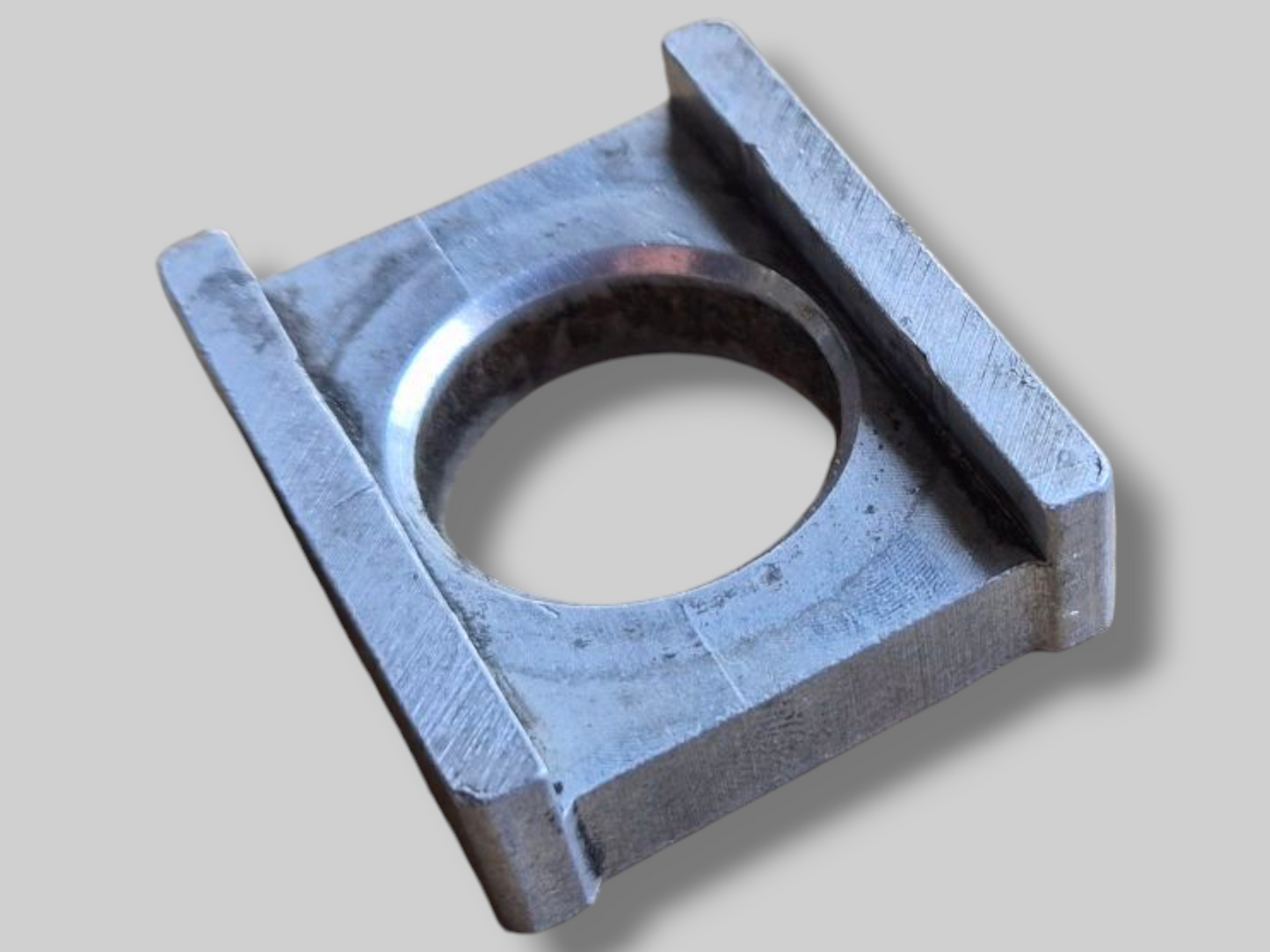LINKSE KETTINGGELEIDEPLAAT AP8120986 Aprilia RSV Mille 98-03 / Tuono 02-05