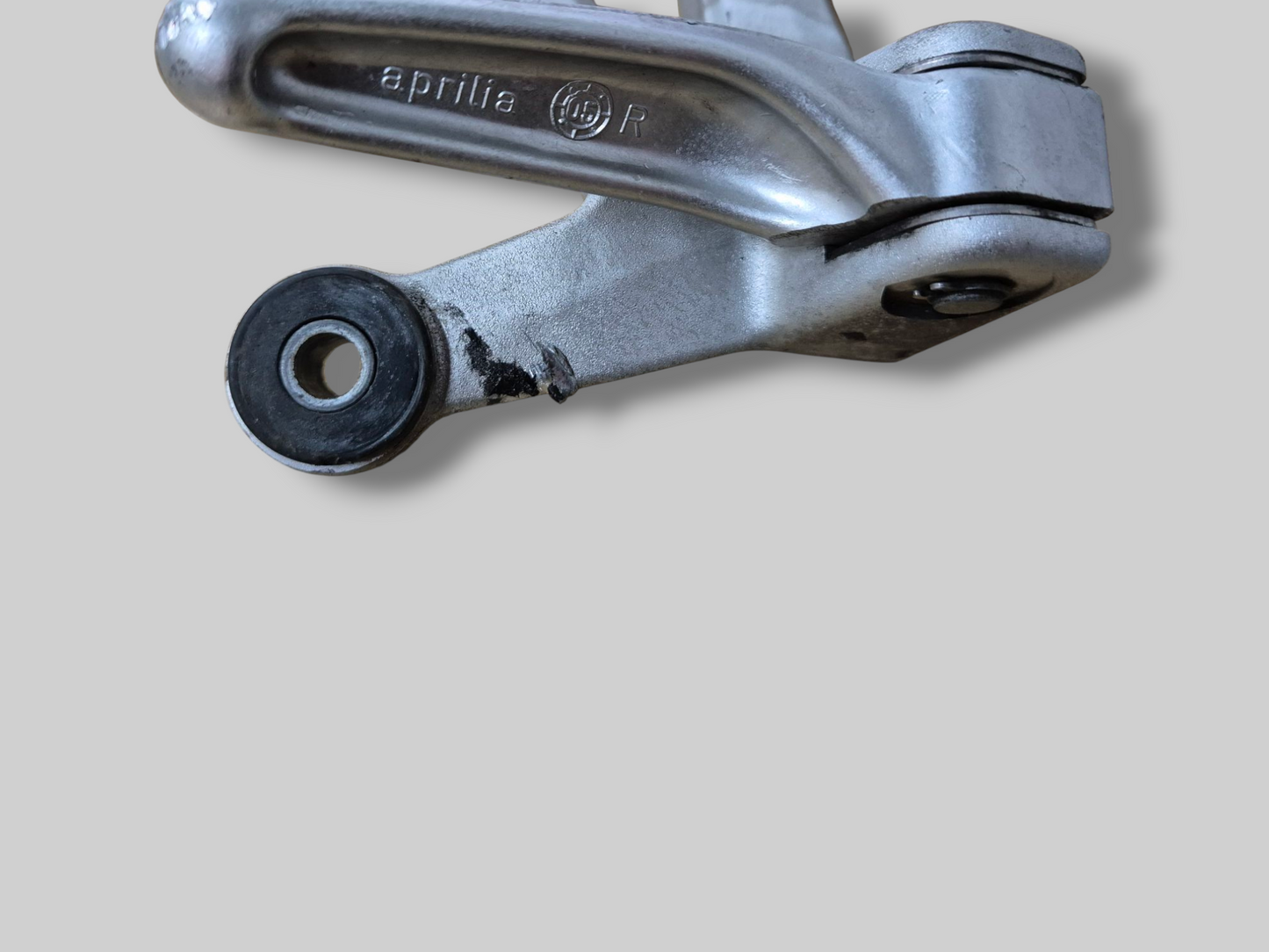 RIGHT-HAND PASSENGER FOOTREST SUPPORT AP8154072 Aprilia RSV1000R 04-10 / Tuono 1000R 06-10 (Copy)