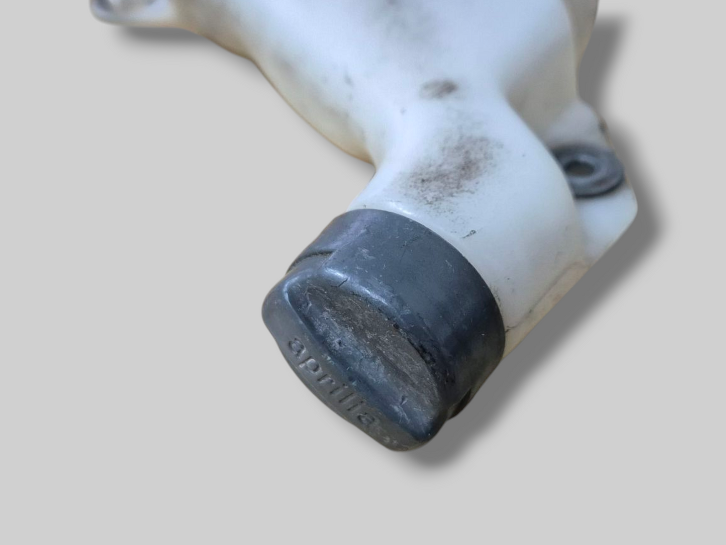 KOELVLOEISTOFTANKRESERVOIRFLES AP8138556 Aprilia RSV Mille 98-03 / Tuono 02-05