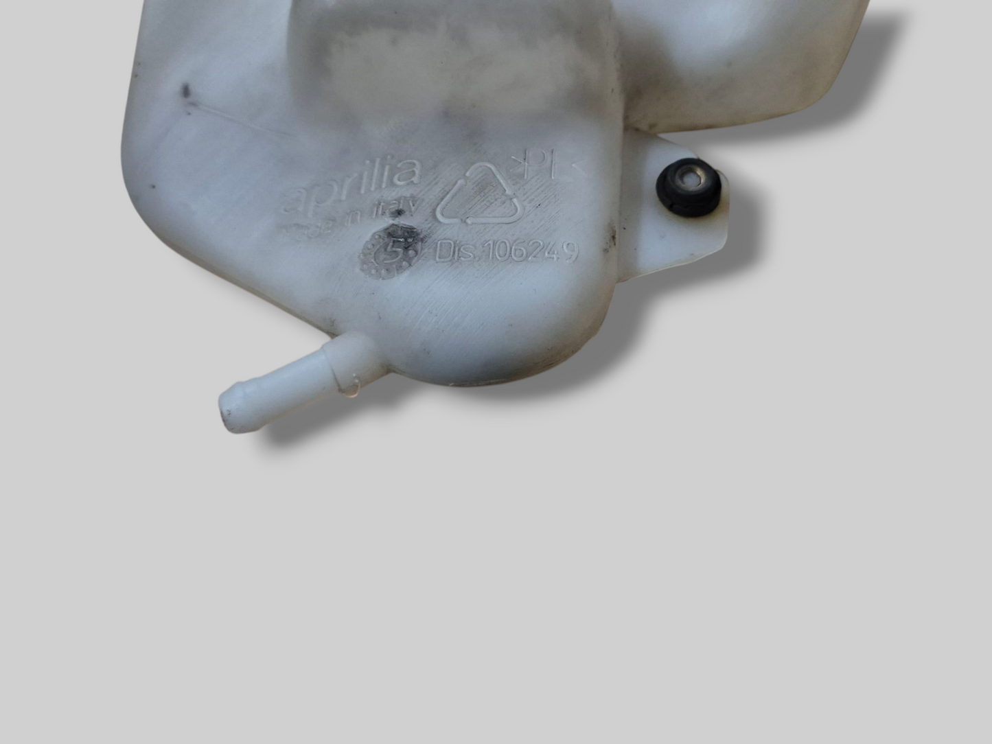 KOELVLOEISTOFFLESRESERVOIR EXPANSIETANK AP8158147 Aprilia RSV1000R 04-10 / Tuono 1000R 06-10