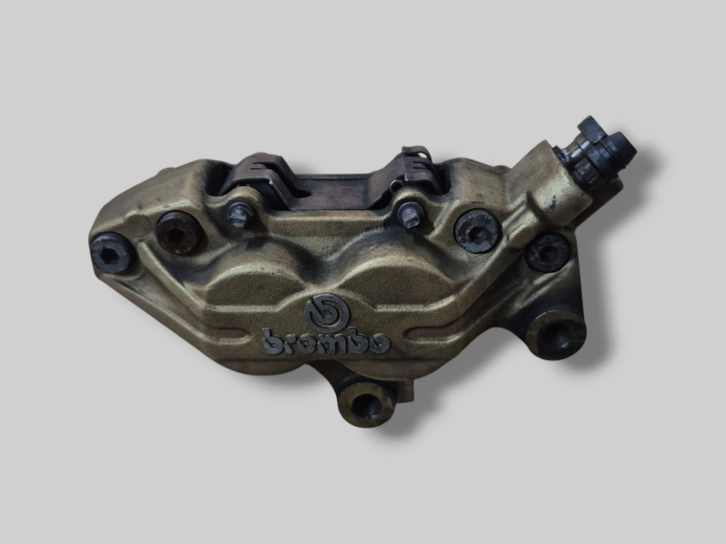 REMKLAUW LINKSVOOR BREMBO P4 GOUD AP8113971 Aprilia RSV Mille 98-03 / Tuono 02-05