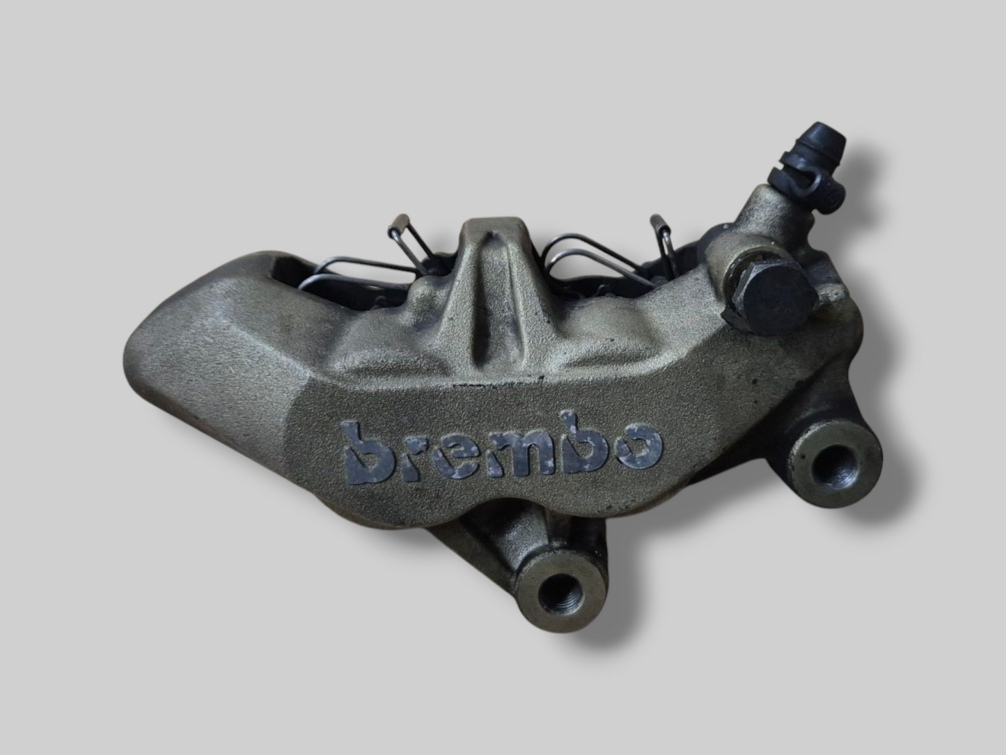 REMKLAUW VOOR RECHTS BREMBO P4 GOUD AP8113970 Aprilia RSV Mille 98-03 / Tuono 02-05