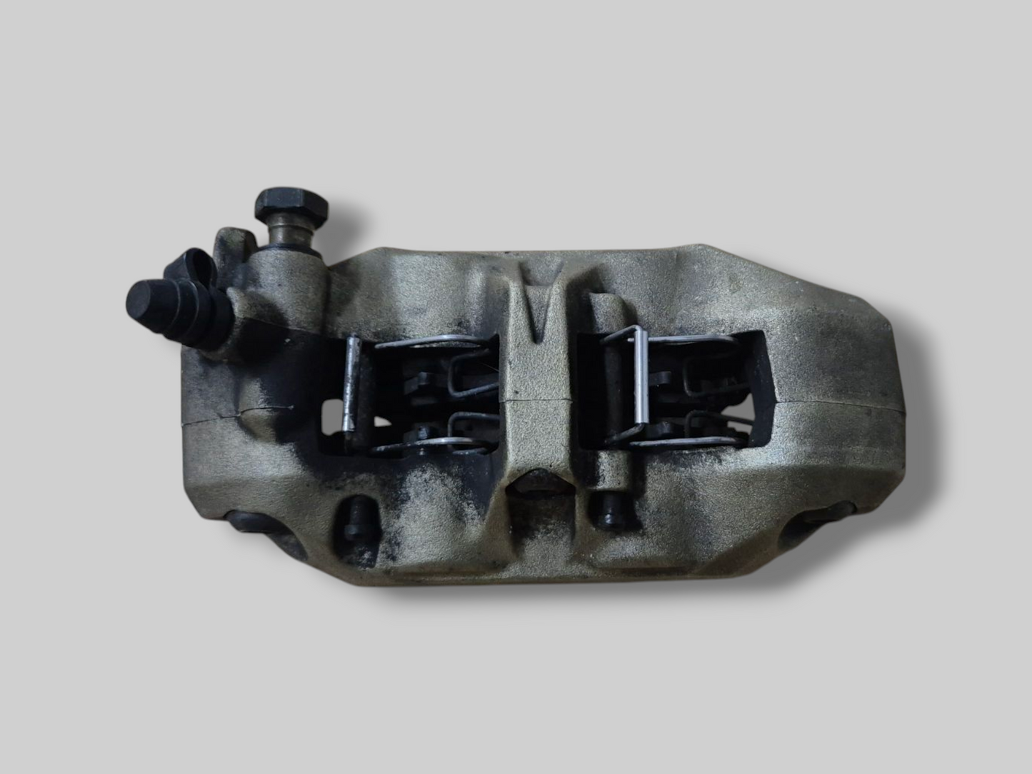 REMKLAUW VOOR RECHTS BREMBO P4 GOUD AP8113970 Aprilia RSV Mille 98-03 / Tuono 02-05