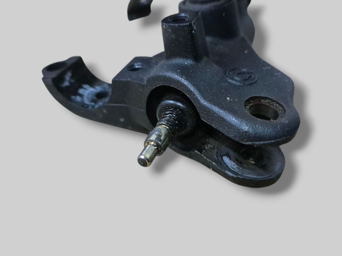 VOORREMPOMP HOOFDCILINDER AP8113969 Aprilia RSV Mille 98-03 / Tuono 02-05