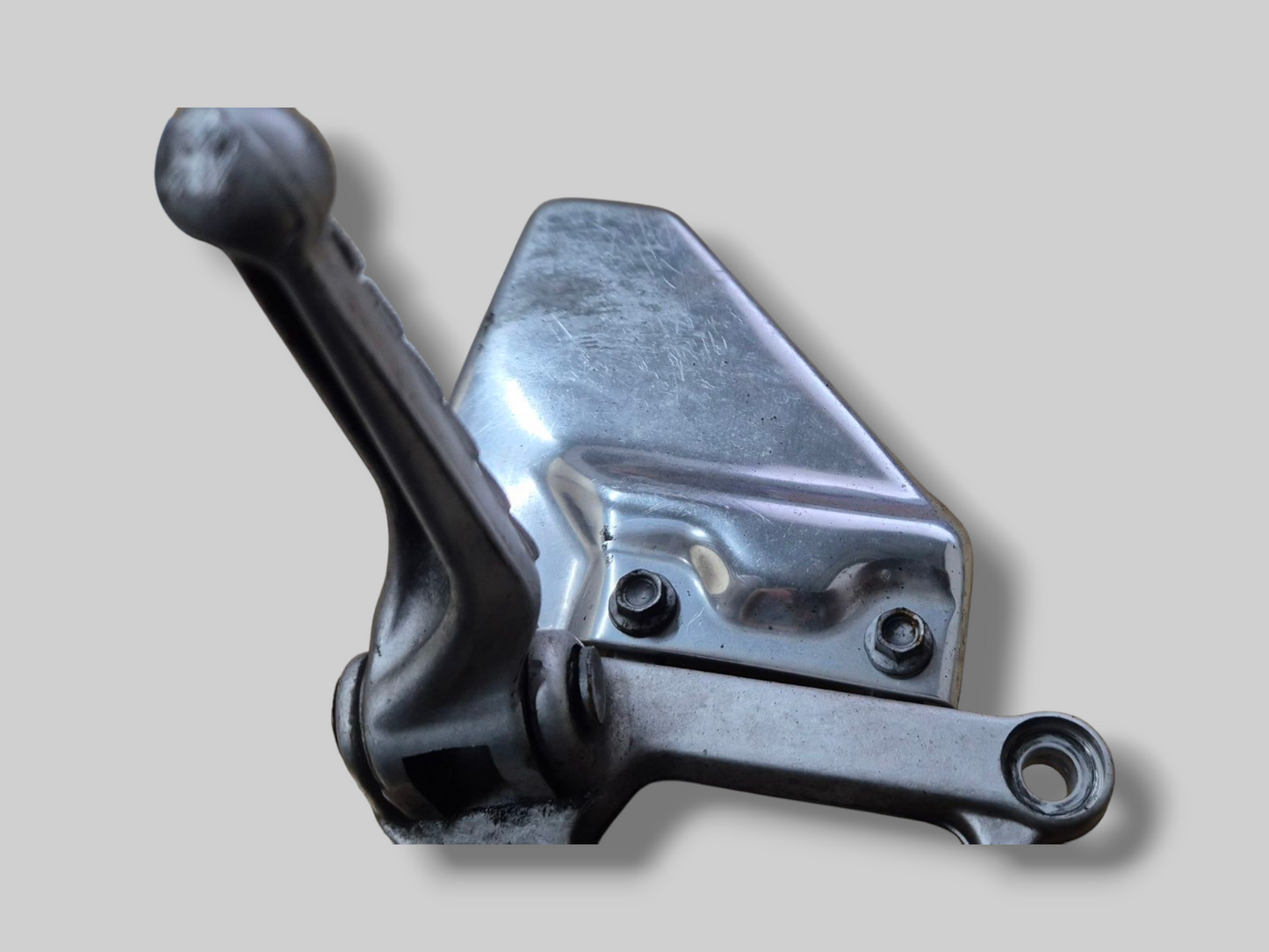 RIGHT-HAND SIDE FOOTREST REARSET AP8135909 Aprilia RSV Mille 98-03 / Tuono 02-05