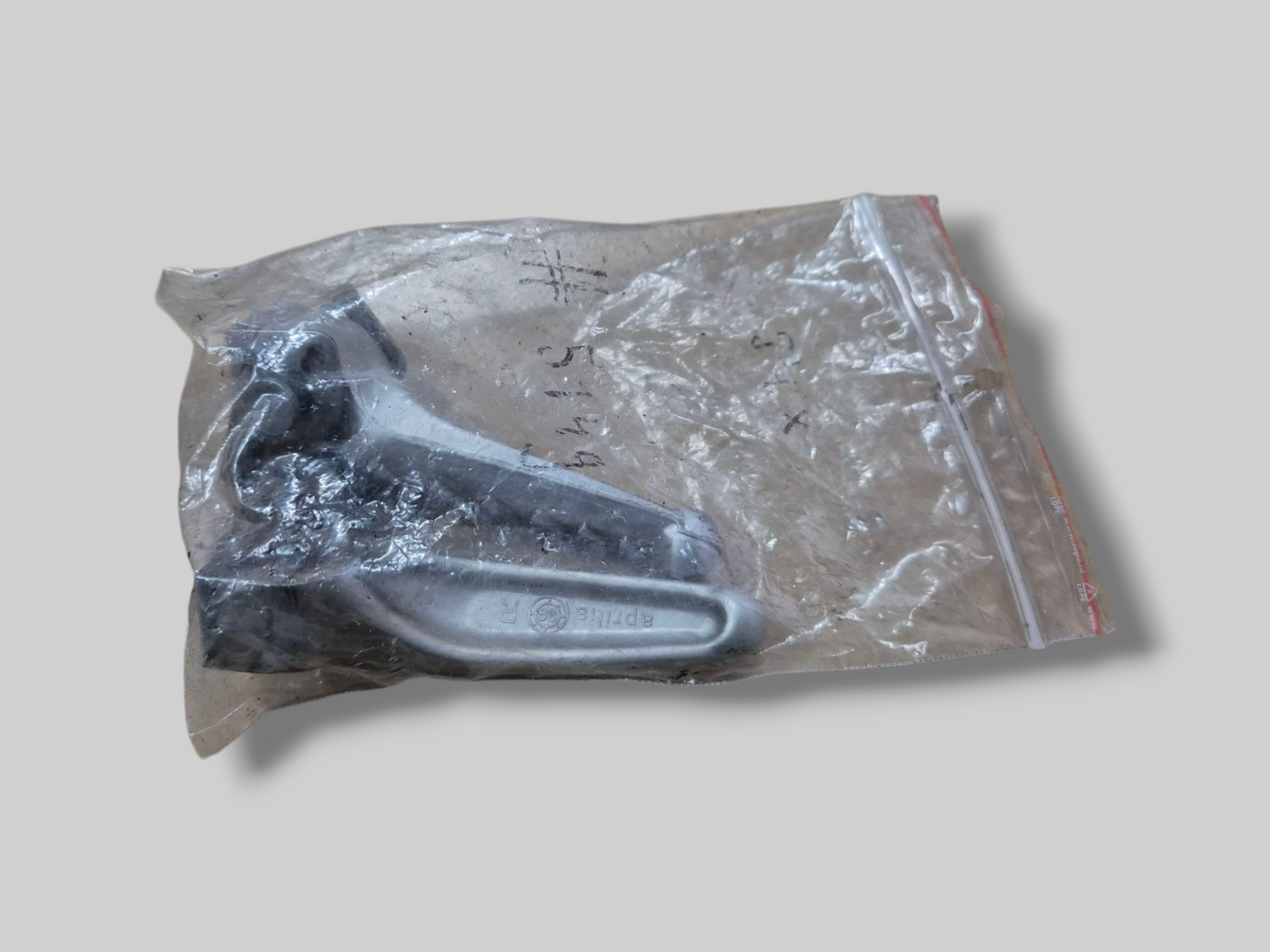 PASSENGER STEPS AP8146172 Aprilia RSV Mille 98-03 / Tuono 02-05