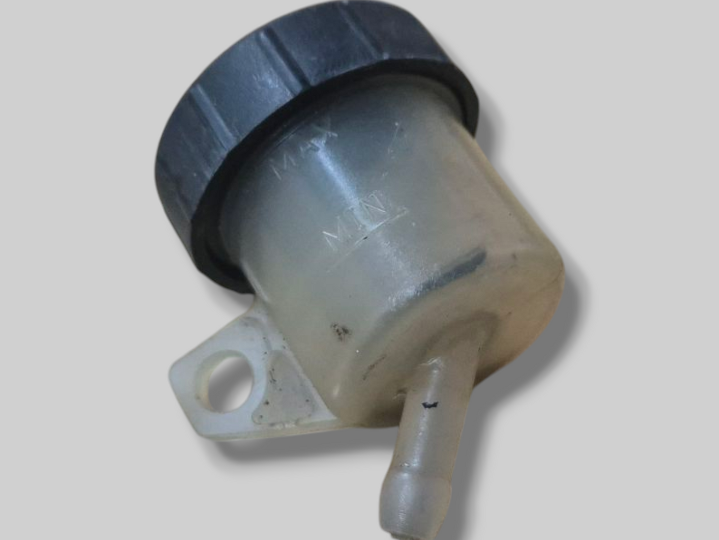 CLUTCH FLUID RESERVOIR AP8106382 Aprilia RSV Mille 98-03 / Tuono 02-05