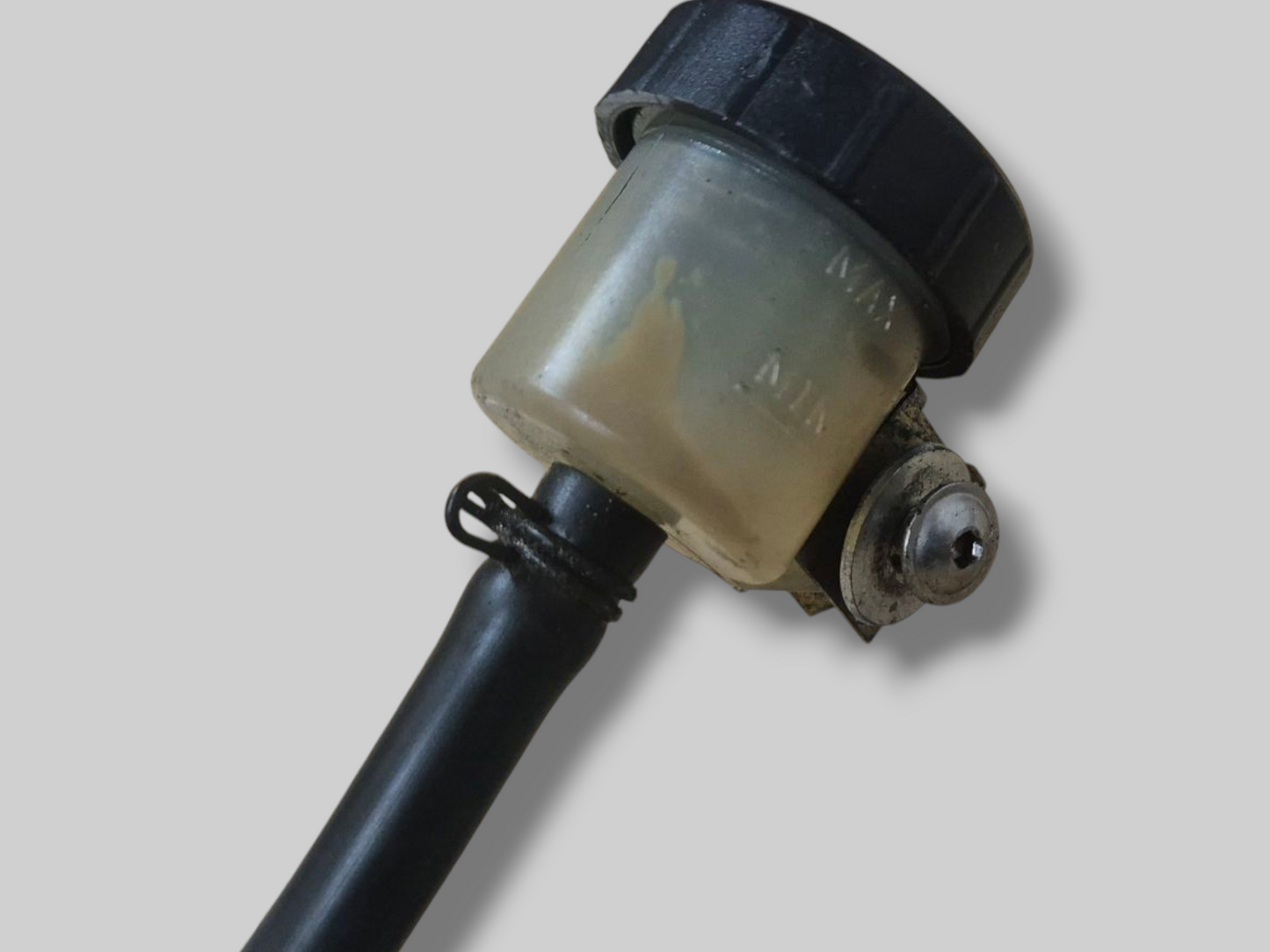 ACHTERREMPOMP HOOFDCILINDER AP8113324 Aprilia RSV Mille 98-03 / Tuono 02-05