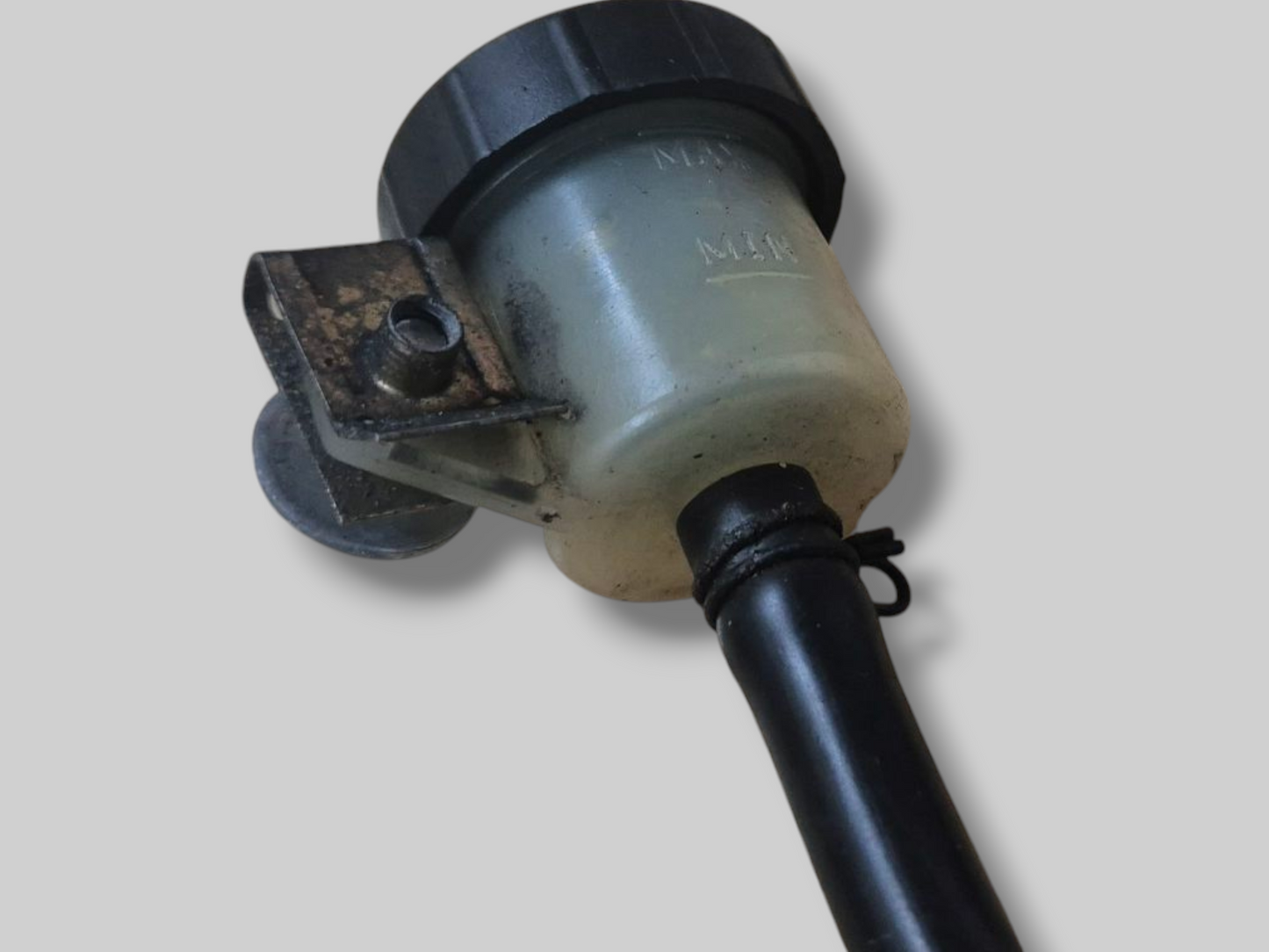 ACHTERREMPOMP HOOFDCILINDER AP8113324 Aprilia RSV Mille 98-03 / Tuono 02-05