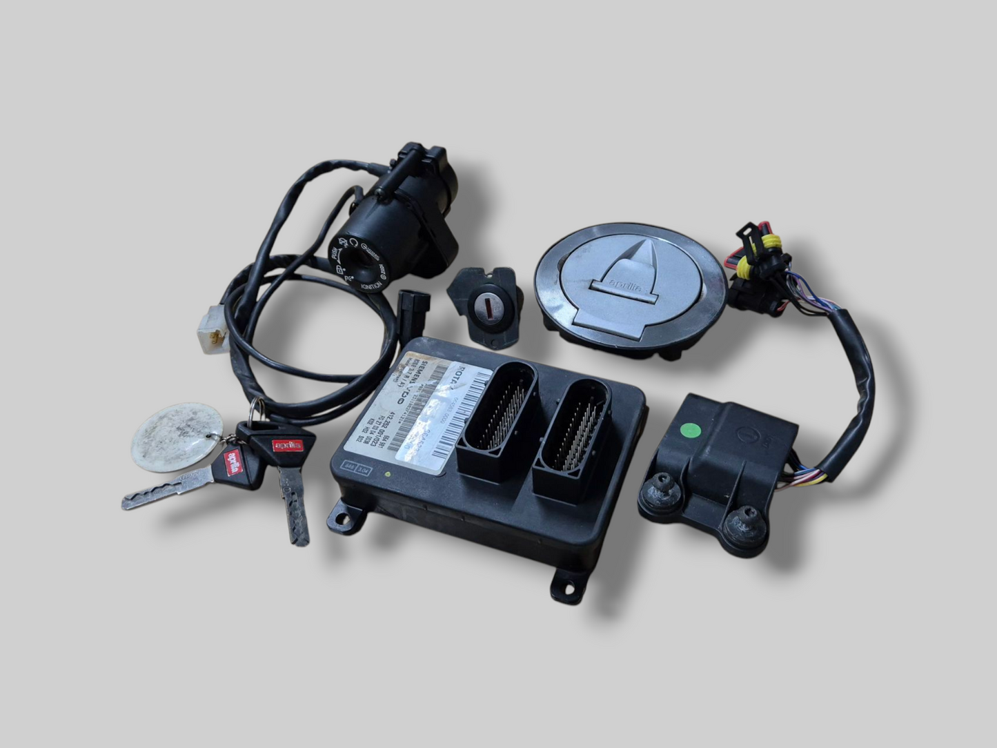 KOPPELINGSSCHAKELAAR AP8124398 Aprilia RSV Mille 98-03