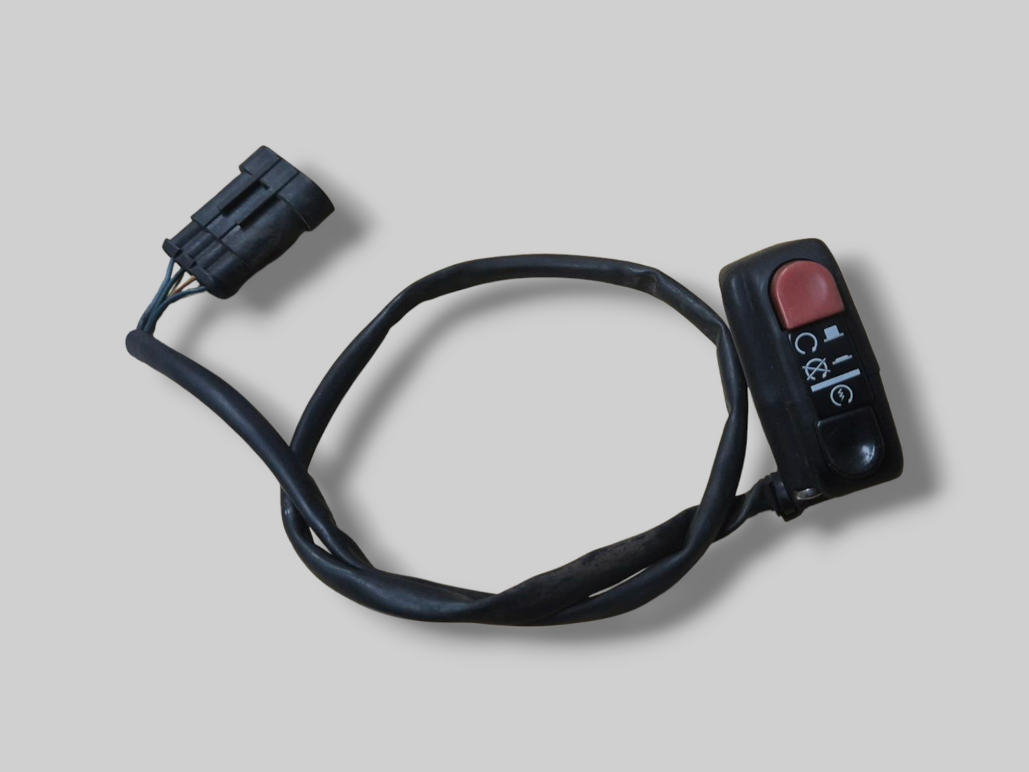 RECHTS STUURKILLSWITCH AP8118580 Aprilia RSV Mille 01-03 / Tuono 02-05