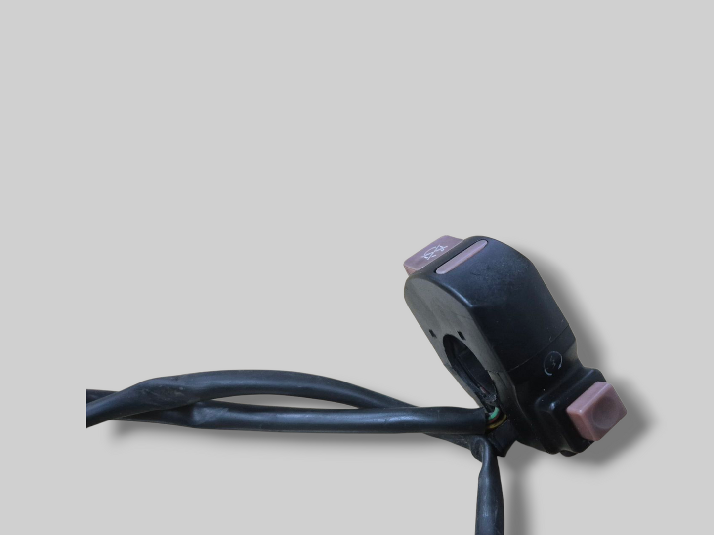 RIGHT-HAND SIDE HANDLEBAR KILLSWITCH AP8124260 Aprilia RSV Mille 1998-2000 / SL1000 Falco 01-03
