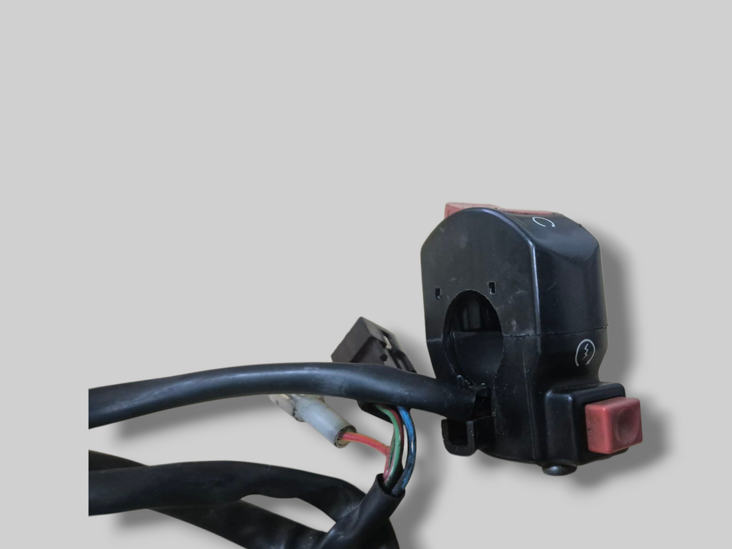 RIGHT-HAND SIDE HANDLEBAR KILLSWITCH AP8124260 Aprilia RSV Mille 1998-2000 / SL1000 Falco 01-03