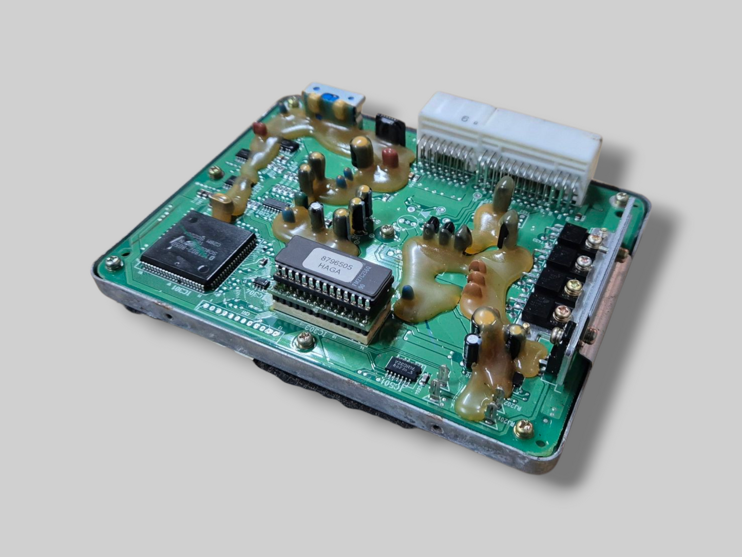 ENGINE CONTROL UNIT ECU AP0265671 HAGA 2-2 AKRAPOVIC EPROM Aprilia RSV Mille 98-03 / Tuono 02-05 / Falco 01-03